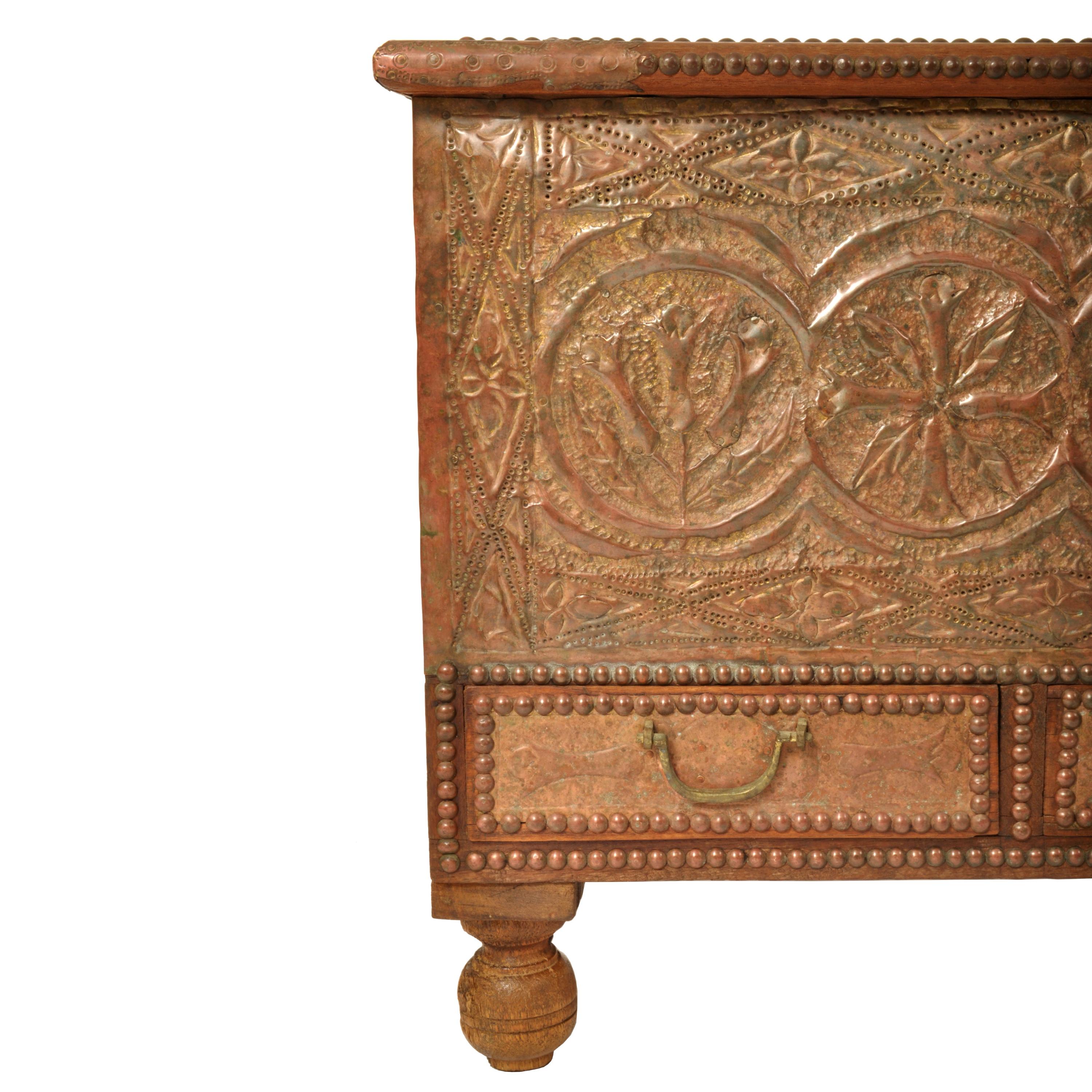 Antique Zanzibar Omani Teak & Brass Studded Copper Clad Dowry Chest Trunk, 1880 For Sale 6