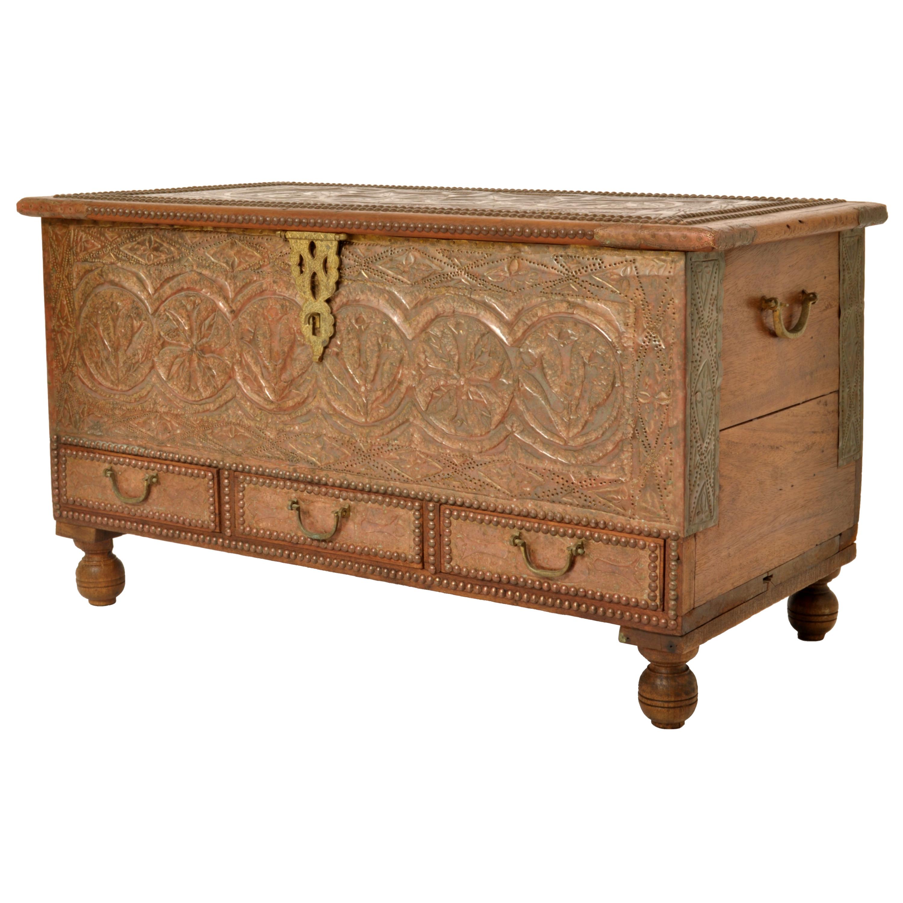 omani chest