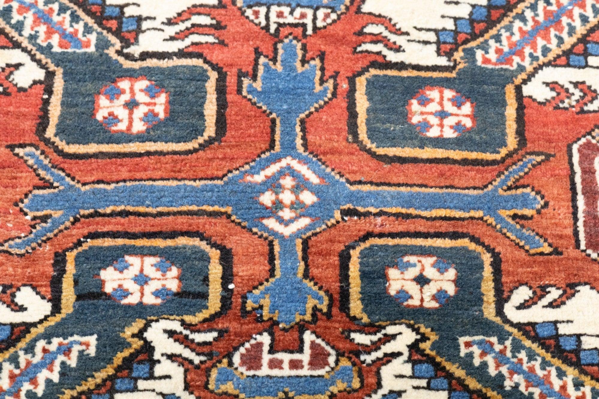 Tapis Zeyhur ancien de 3' x 3'11'' en vente 2