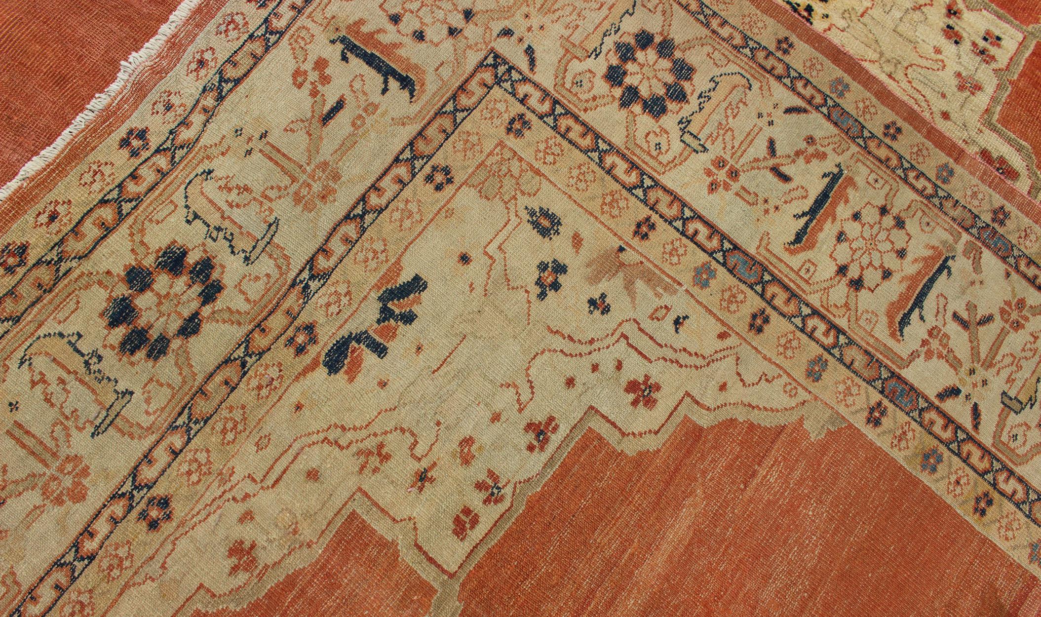Antique Large Ziegler Sultanabad Rug in Soft Orange, Cream and Navy Blue In Good Condition For Sale In Atlanta, GA