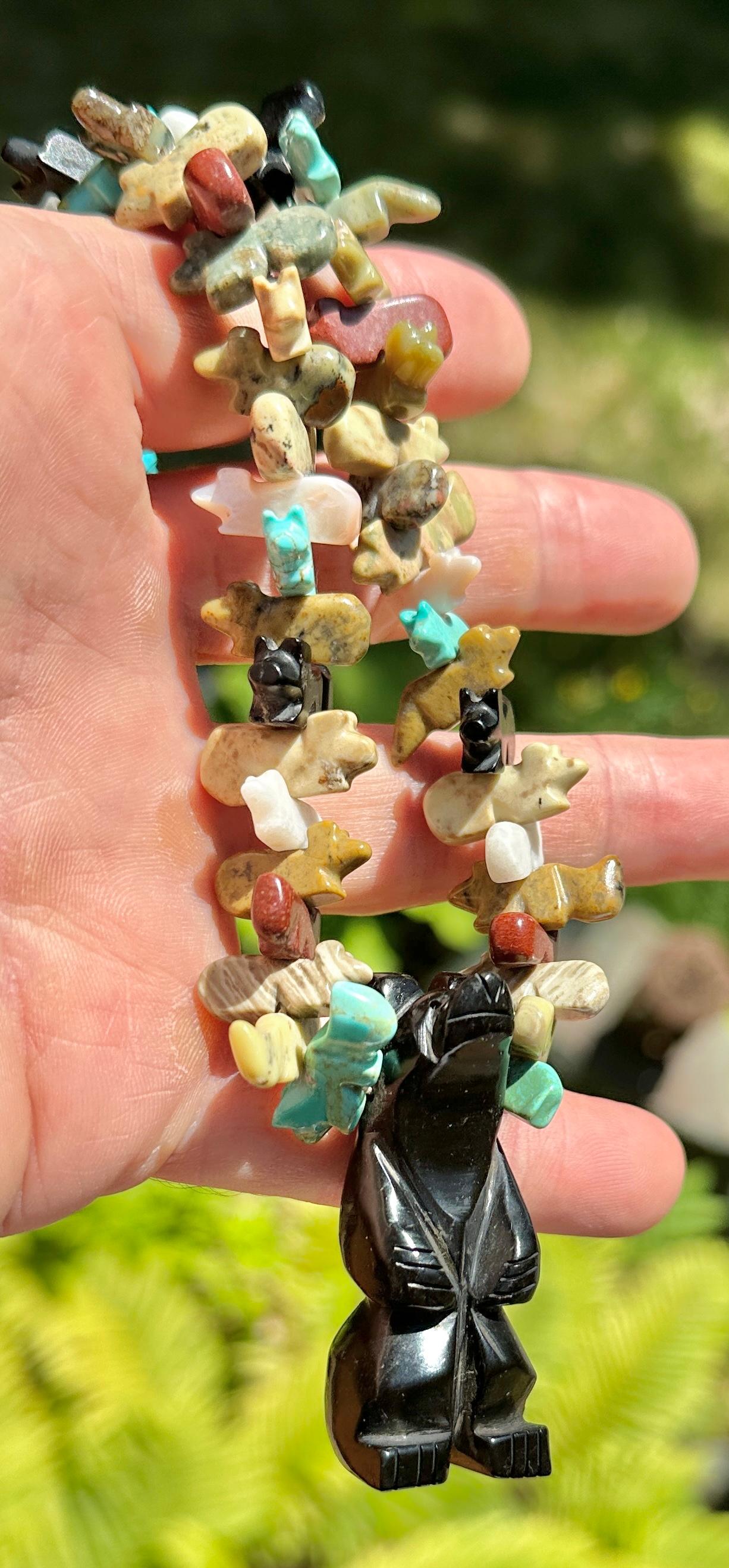 Antique Zuni Bear 77 Fetish Necklace Sleeping Beauty Turquoise Native American For Sale 1