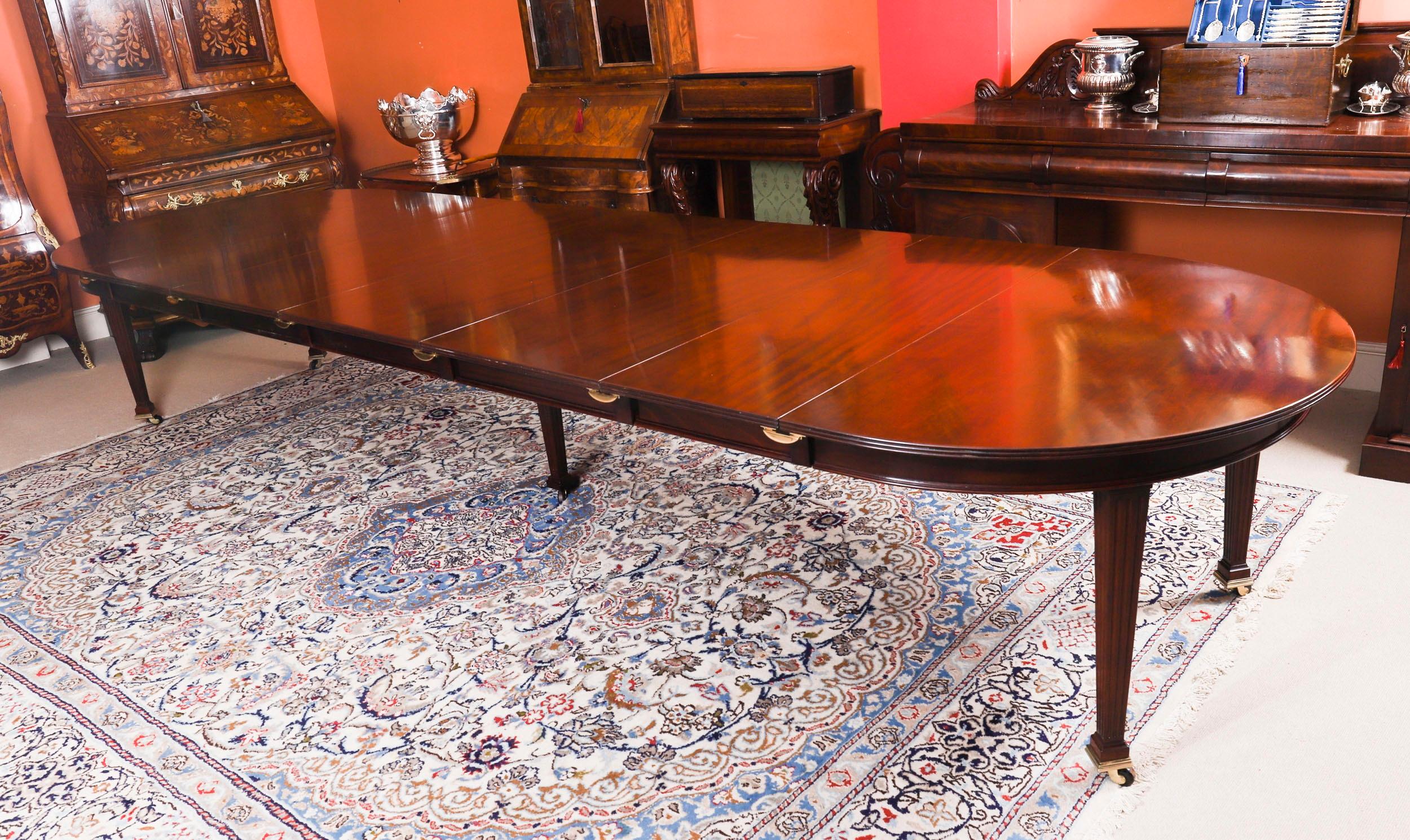 Antique14ft Flame Mahogany Extending Dining Table 19th C & 14 Chairs For Sale 8