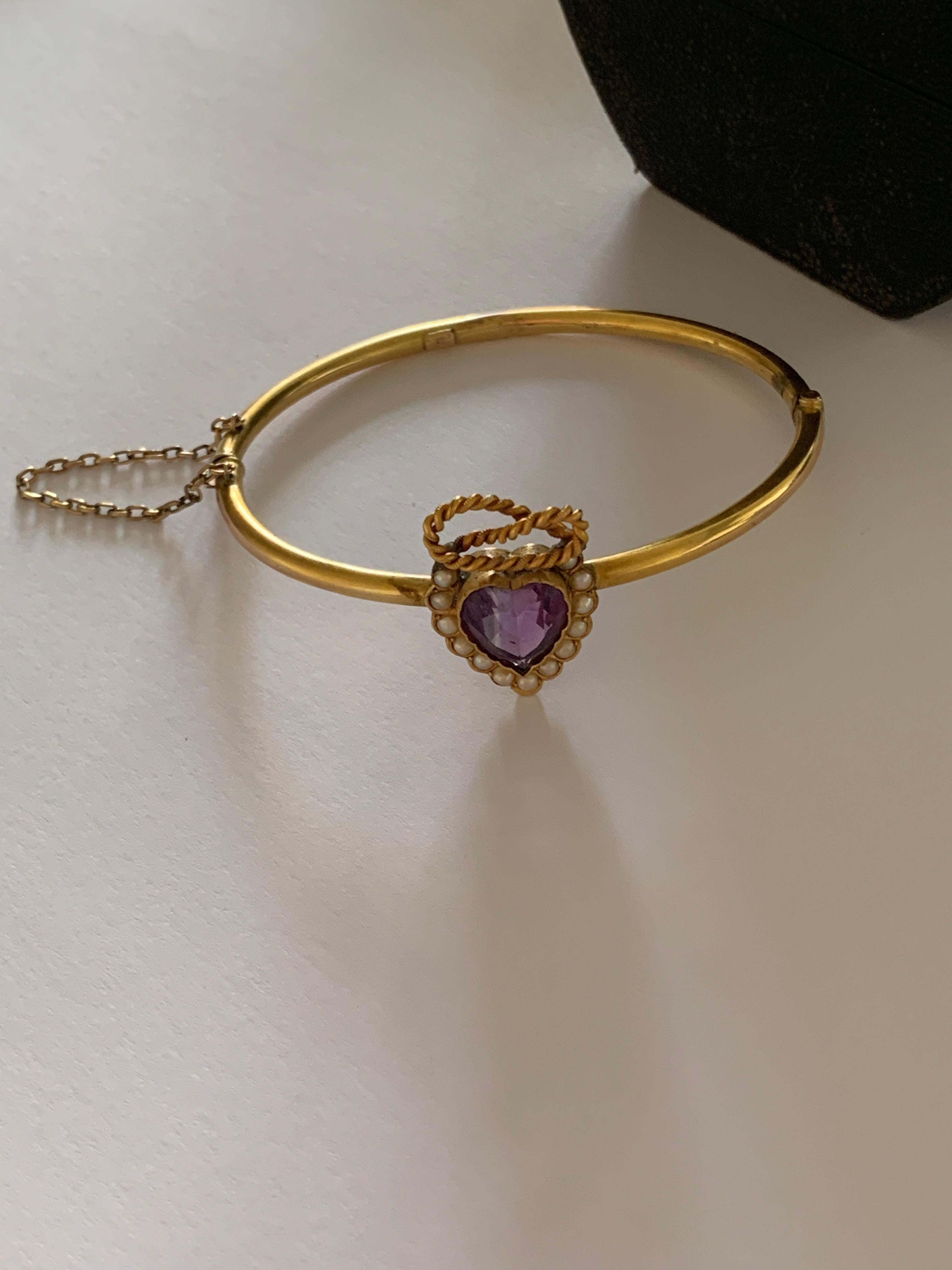 Antique9ct Gold  Victorian Sweet heart Bracelet In Good Condition For Sale In London, GB