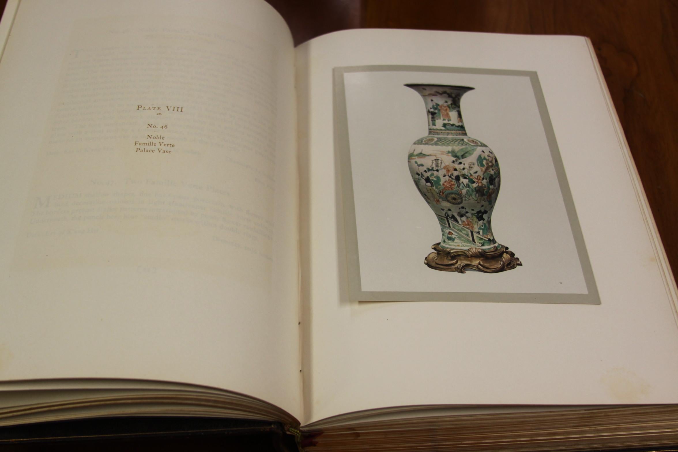AntiqueBook, Catalogue of Chinese Art Object, Porcelains Potteries, Jade, Bronze In Excellent Condition In New York, NY