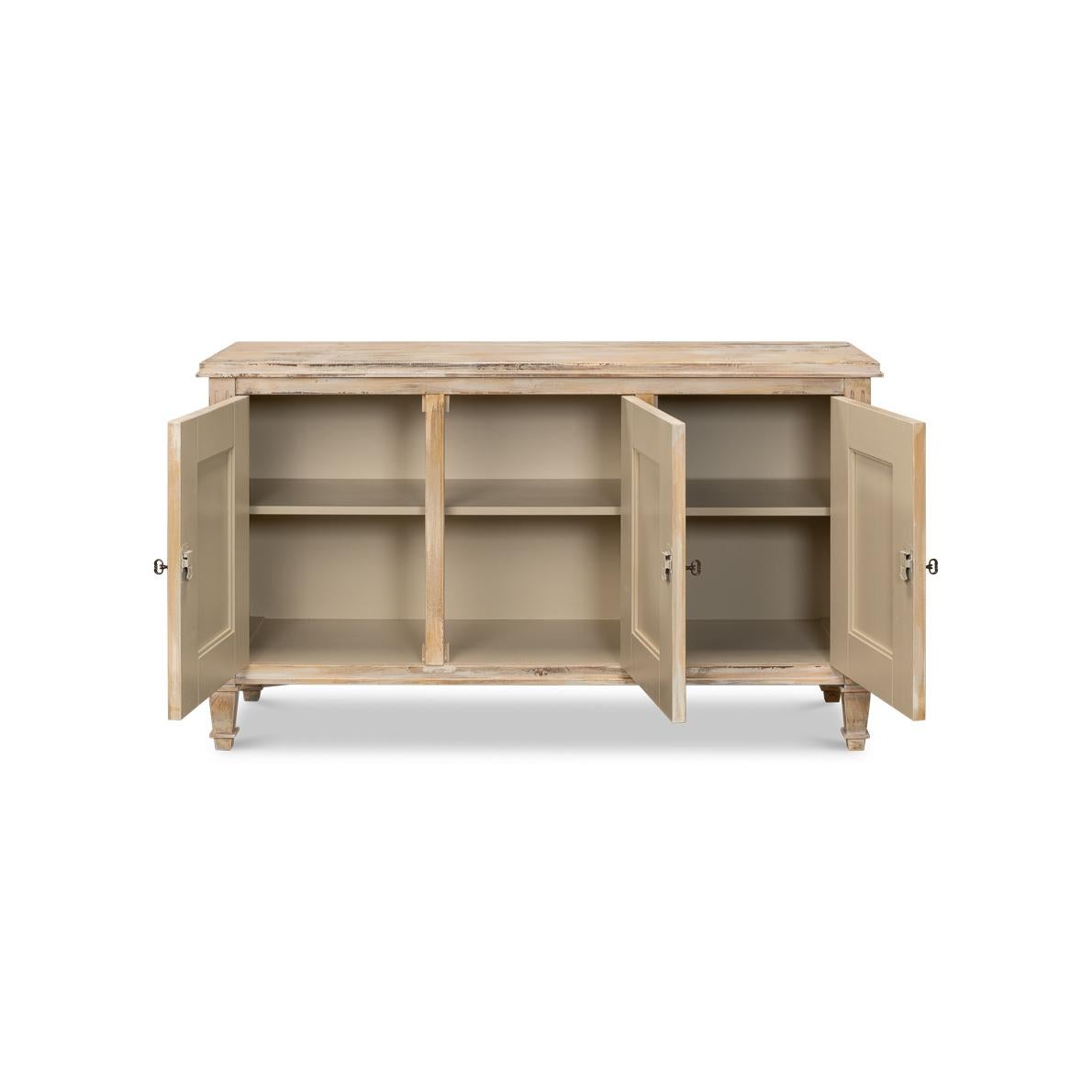 Stile provenzale Credenza provinciale francese anticata in vendita