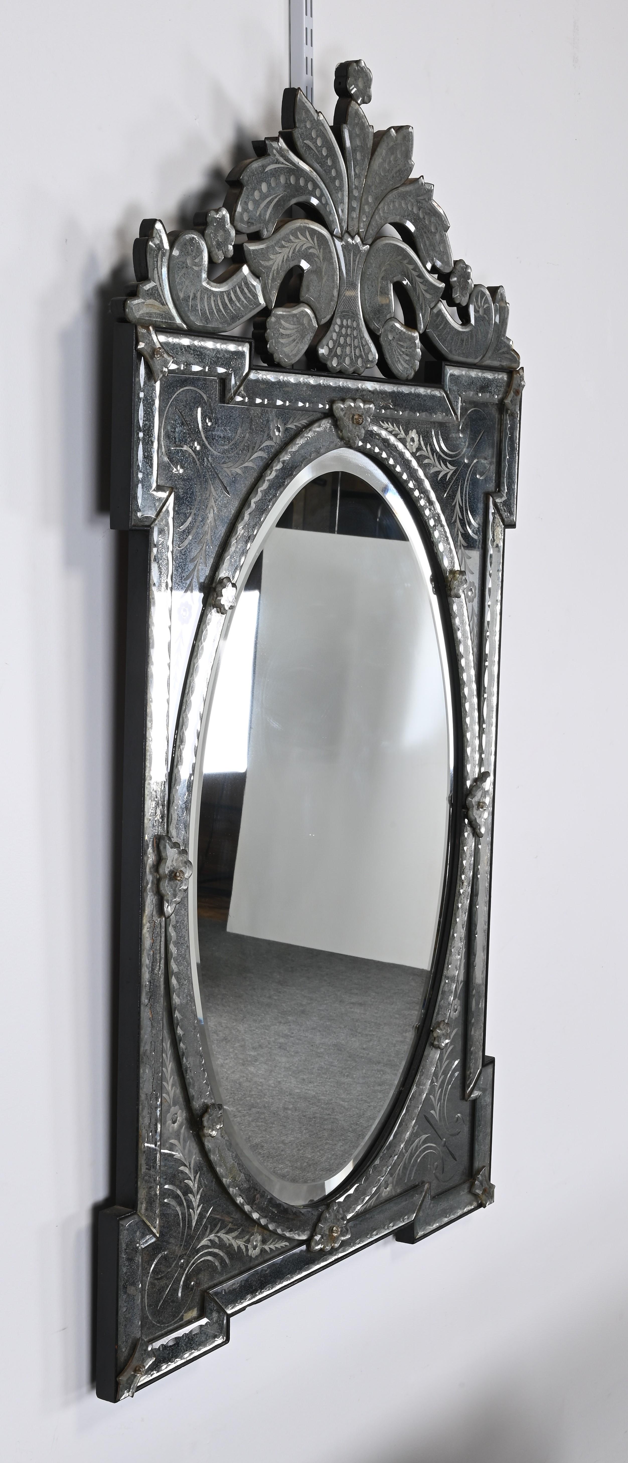 Antiqued Venetian Mirror, 1960s In Good Condition For Sale In Hamburg, PA