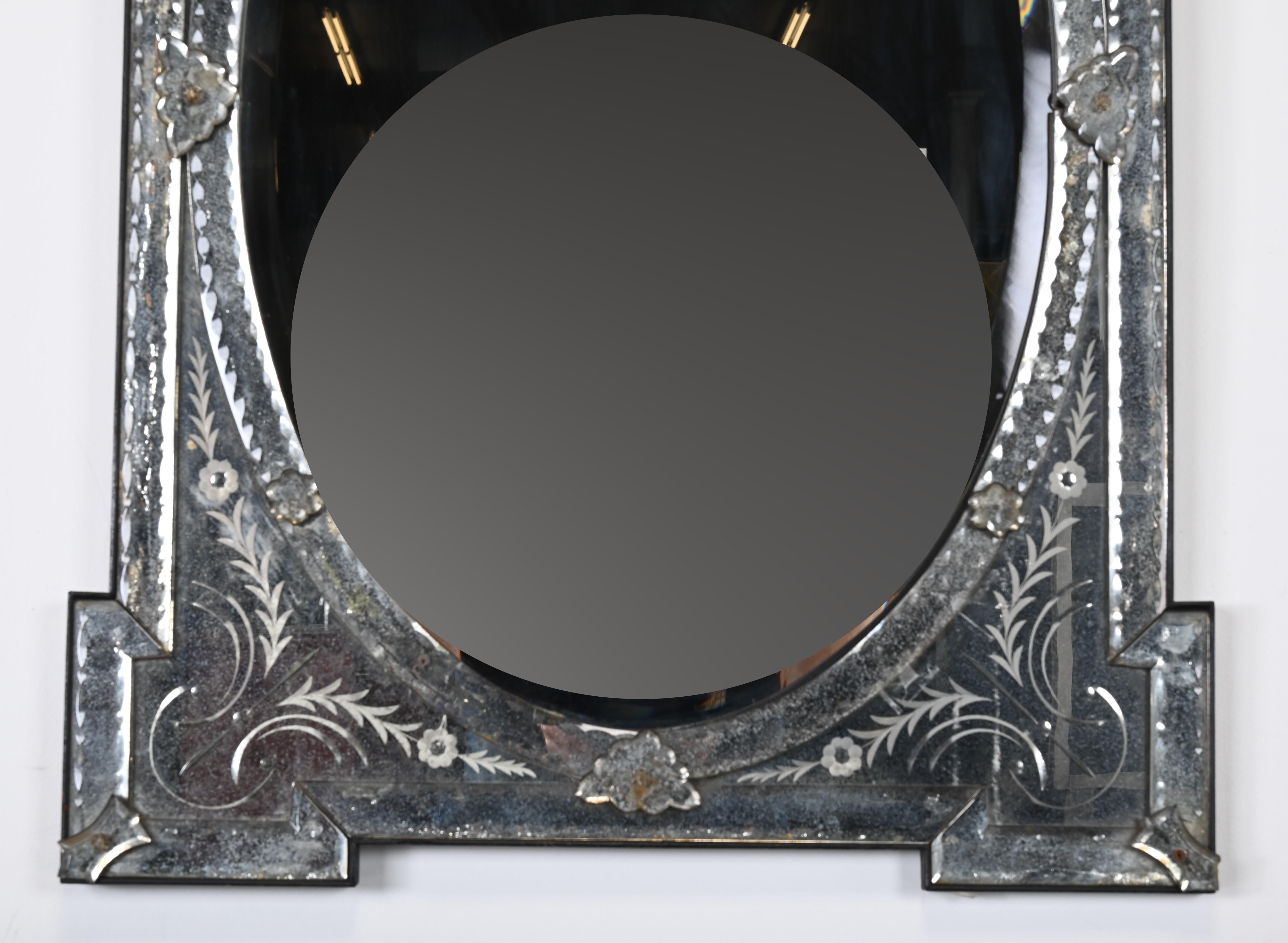 Antiqued Venetian Mirror, 1960s For Sale 1