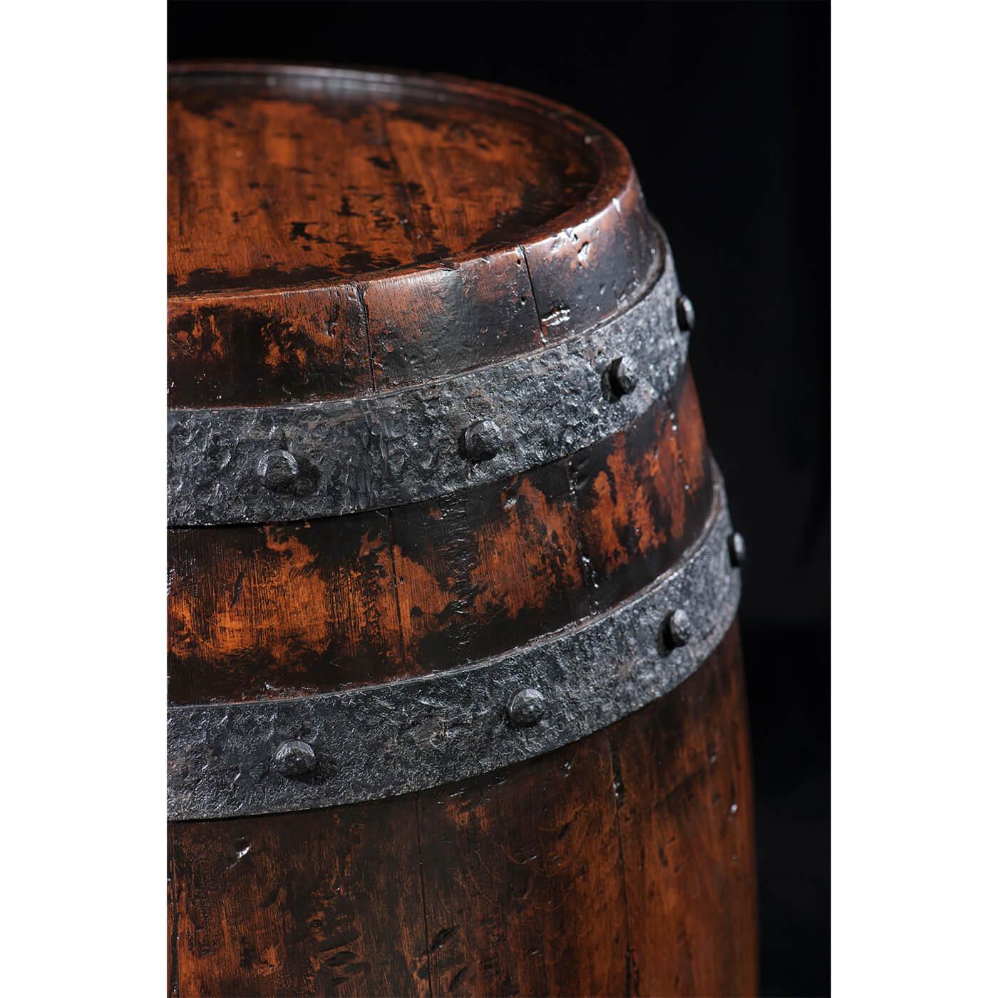 Country Table d'appoint baril en bois ancien en vente