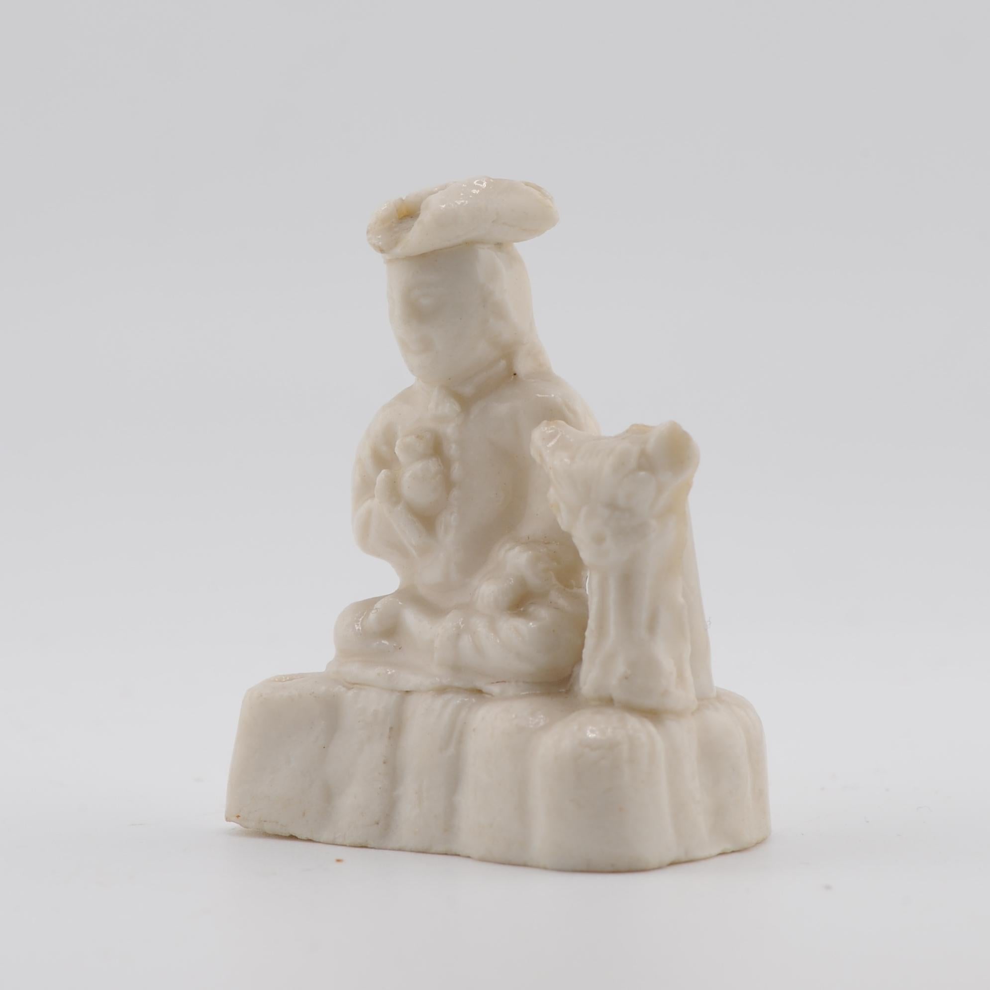 Antiquities 17th C Dehua Blanc de Chine Whistles European figure and Cat Dutchman Bon état - En vente à Amsterdam, Noord Holland