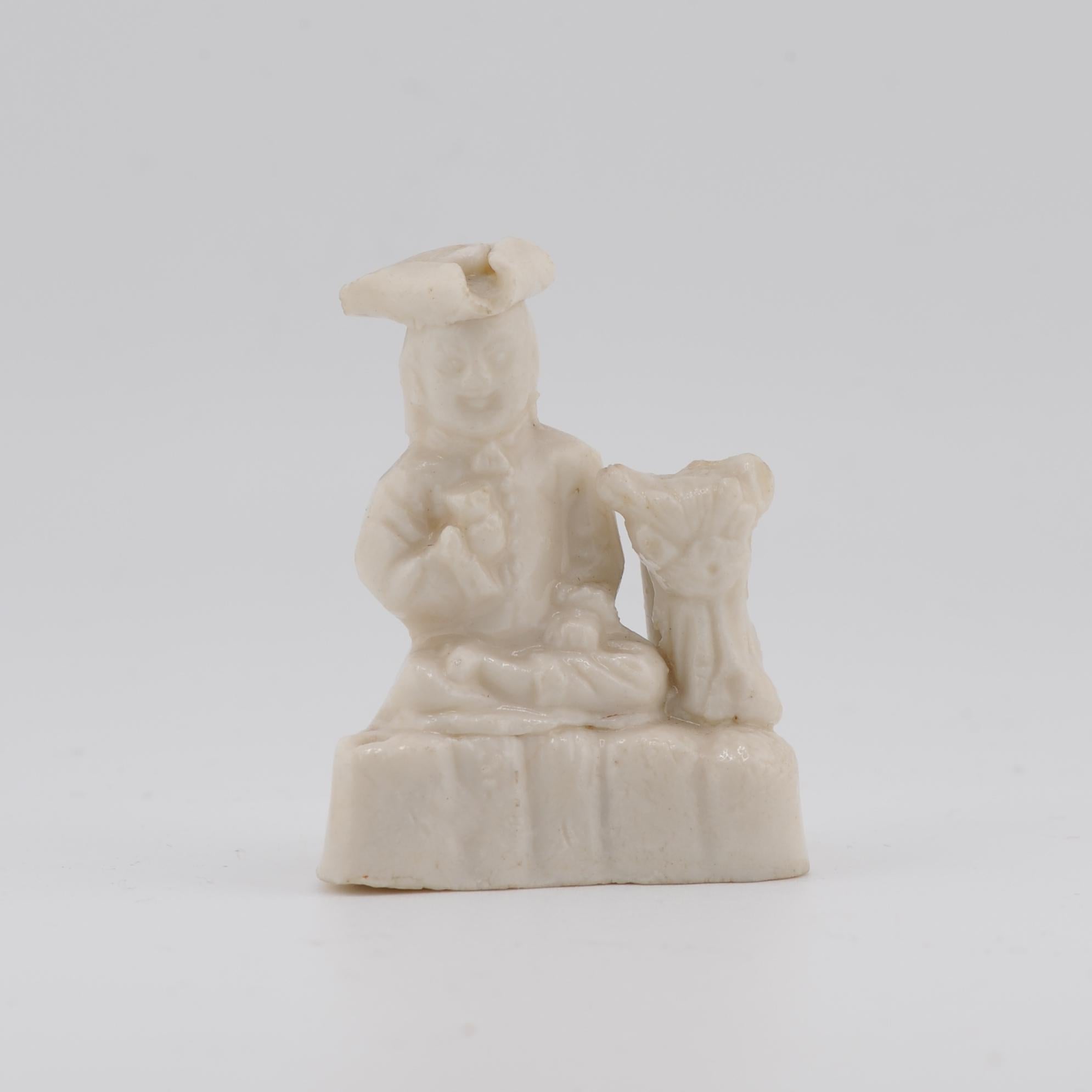 Porcelaine Antiquities 17th C Dehua Blanc de Chine Whistles European figure and Cat Dutchman en vente