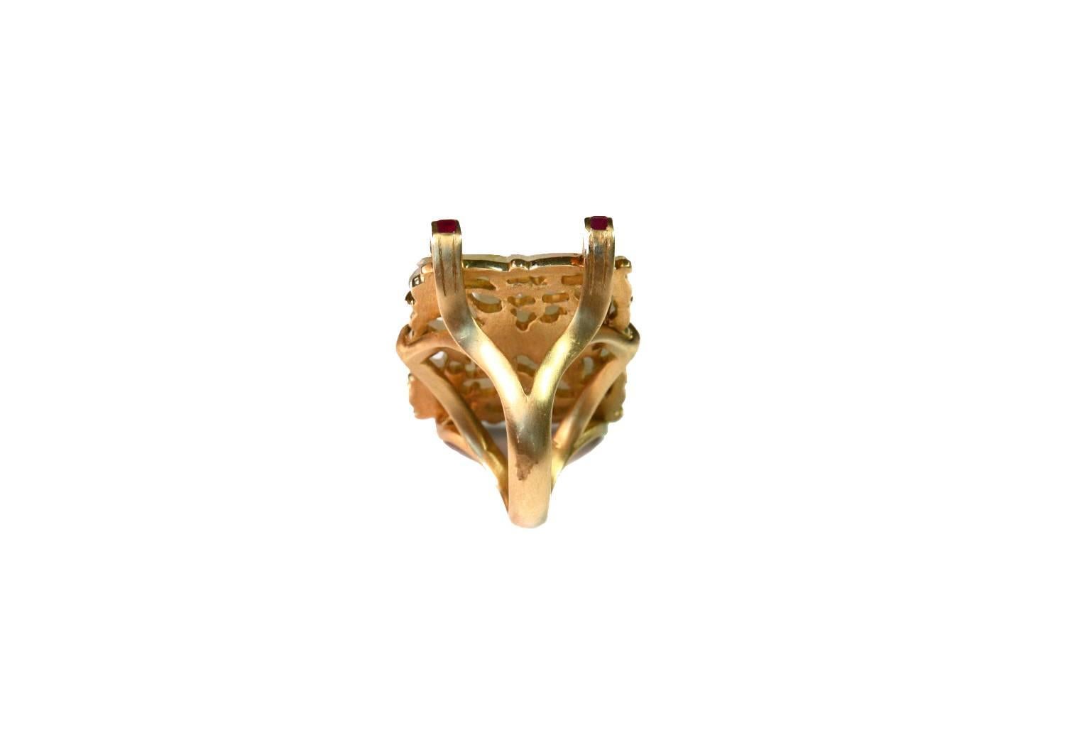 Antiques Carved Chinese Jade Ruby 18 Karat Gold Ring For Sale 5