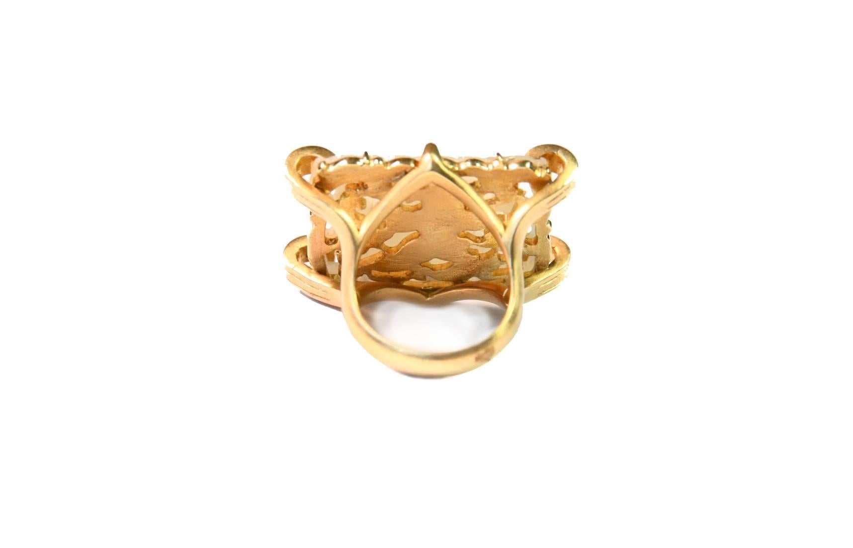 Princess Cut Antiques Carved Chinese Jade Ruby 18 Karat Gold Ring For Sale
