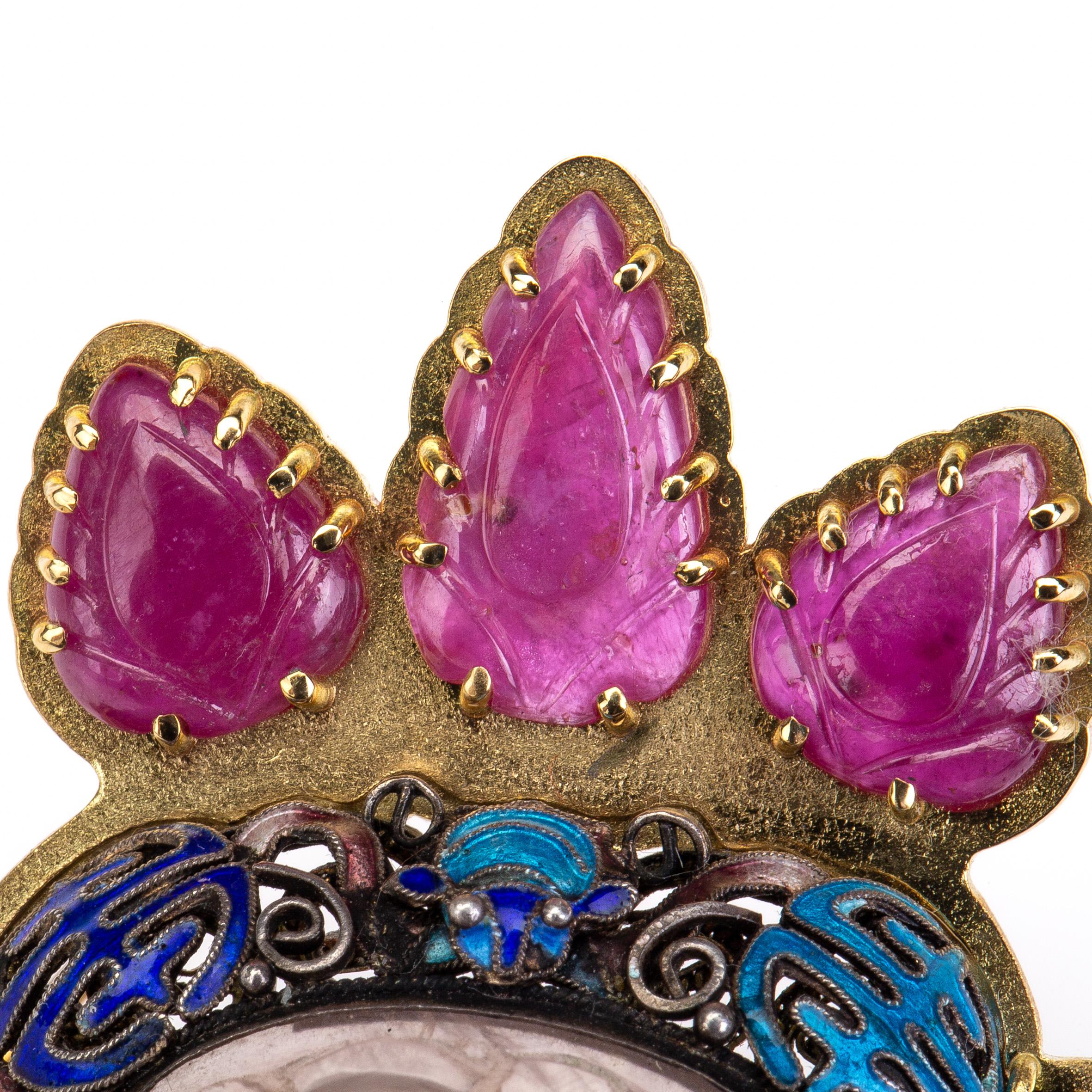 Collier pendentif chinois ancien en or 18 carats avec boutons, quartz rose et rubis en vente 6