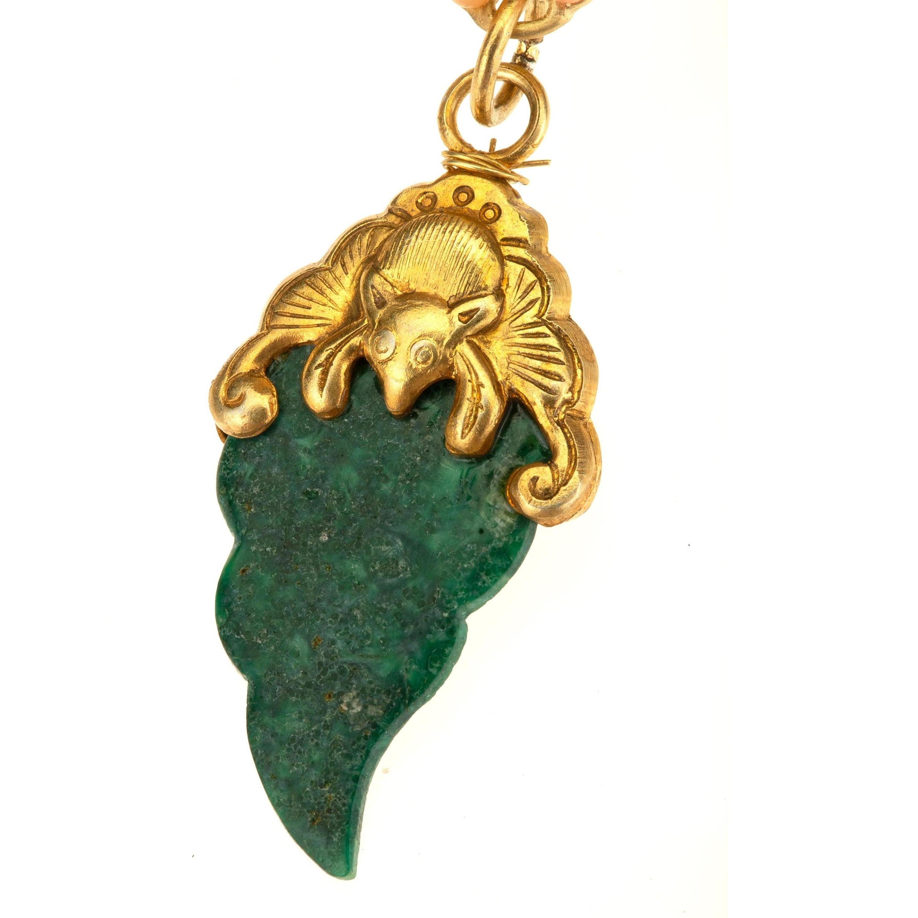 Antiquitäten-Ohrringe aus Jade und Koralle aus 18 Karat Gold im Zustand „Neu“ im Angebot in Milan, IT