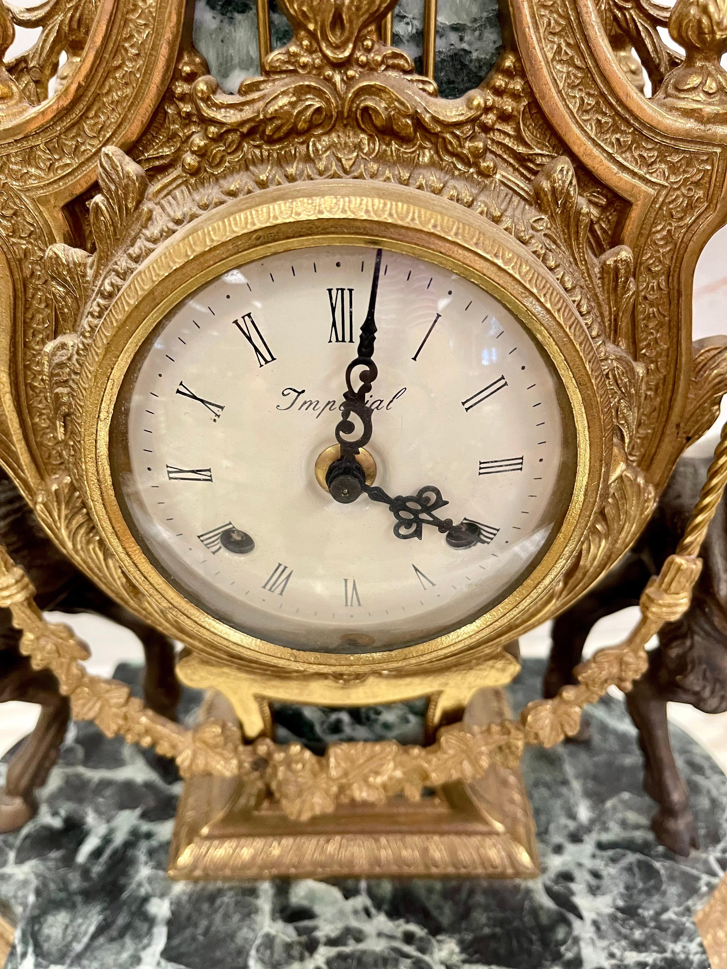 Antiquités Louis XVI Garniture française en bronze et marbre Horloge & Candélabres 2