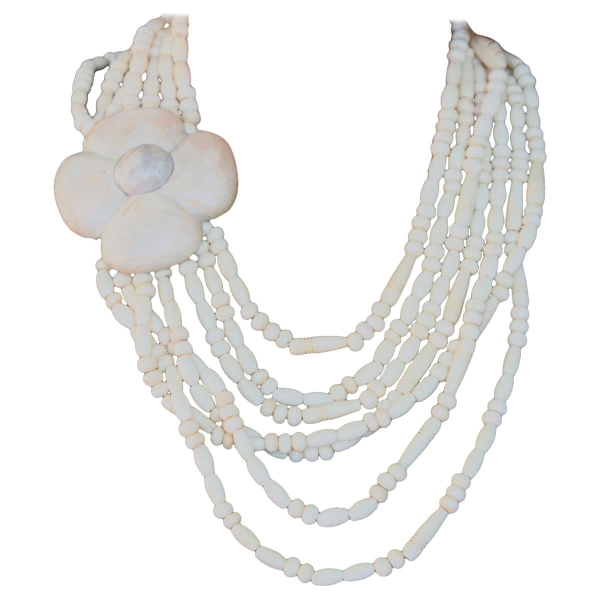 Antiques White Natural Horn Degradè Necklace For Sale