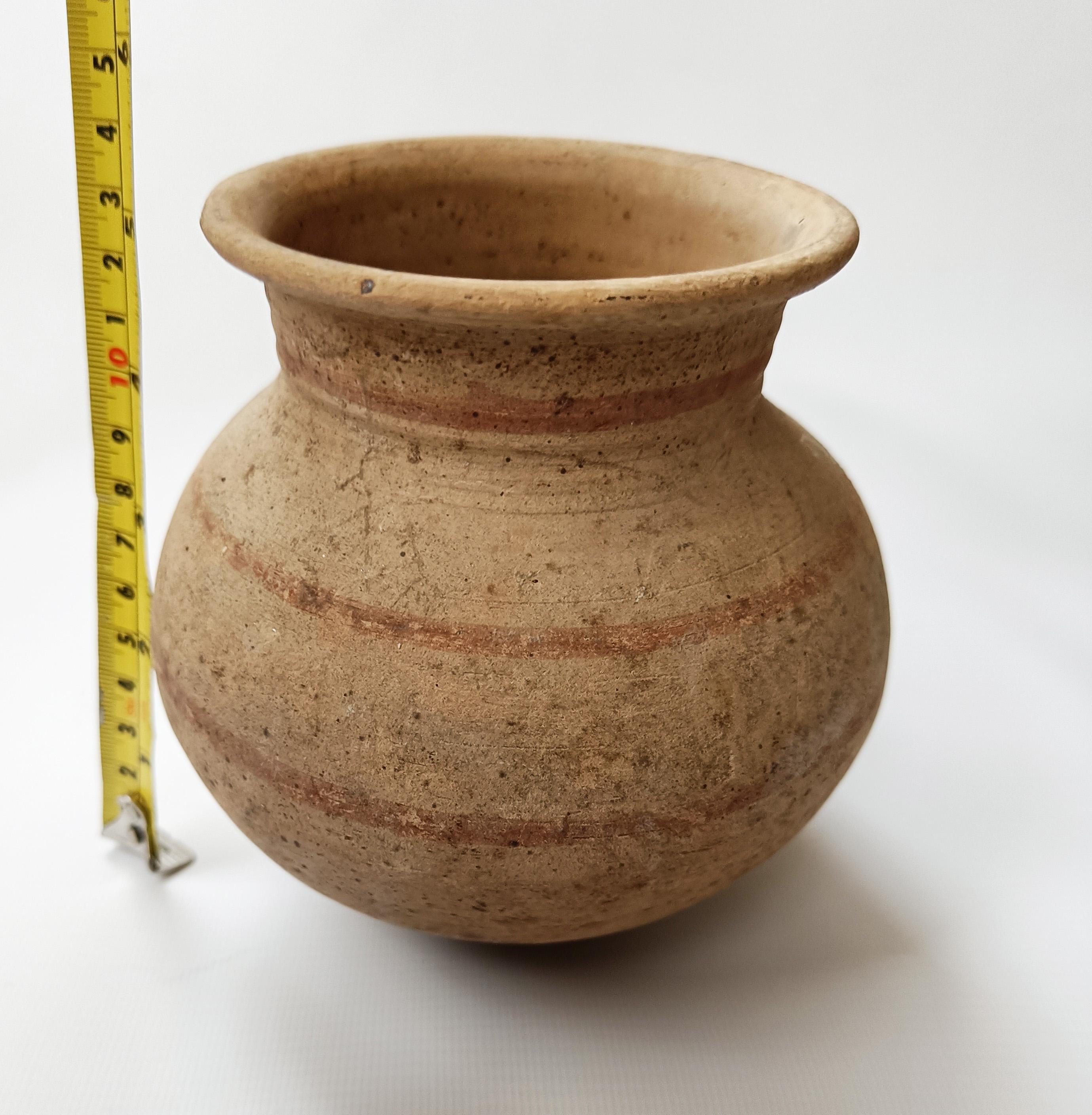 Antiquities Ancient world Cypriot pottery bowl Middle East Antiques Abîmé - En vente à London, GB