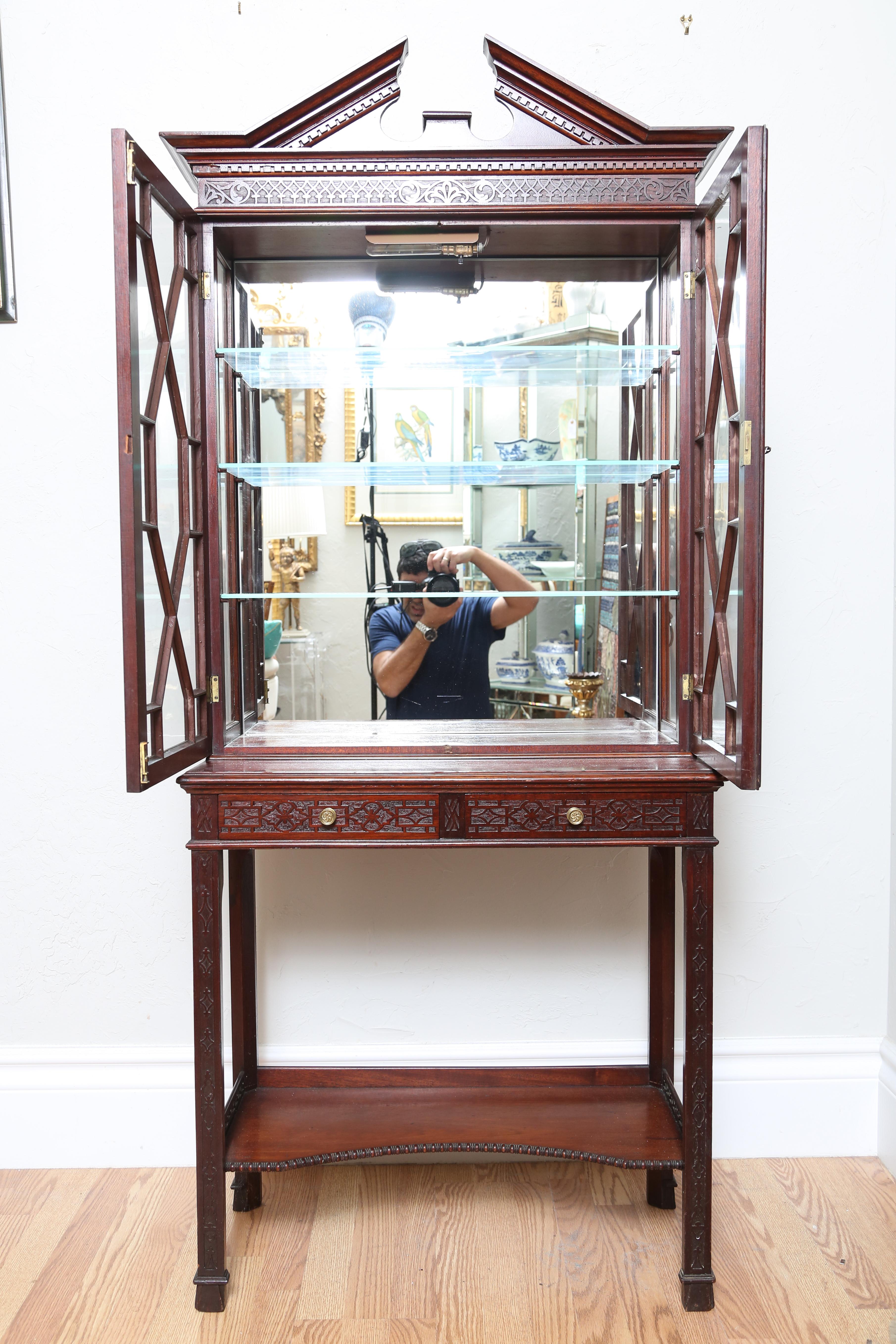19th Century Antique English Chippendale Style Display Cabinet For Sale