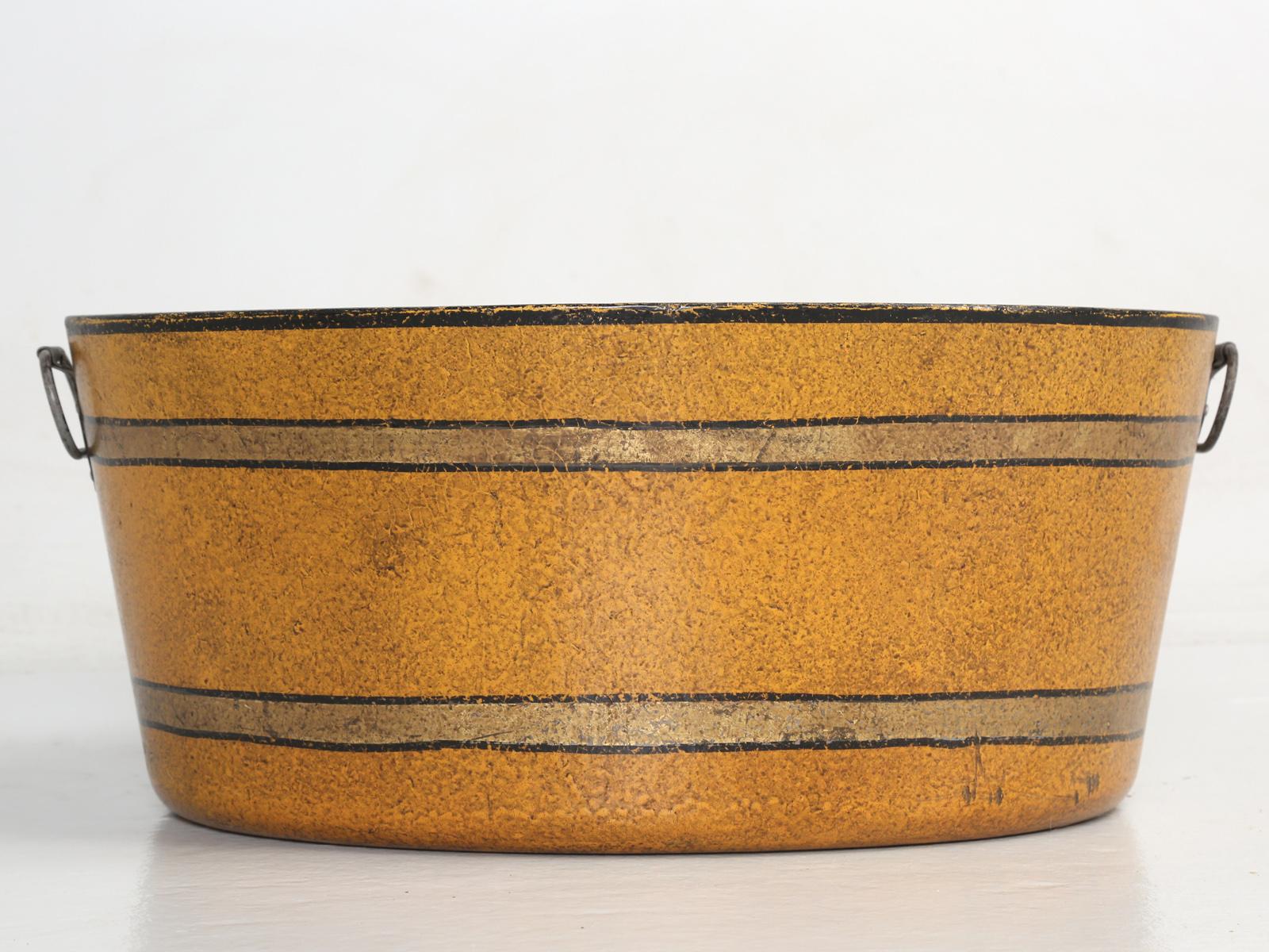 Antique French Paper-Mâché Bucket in a Beautiful Ochre Color, 1stdibs New York For Sale 2