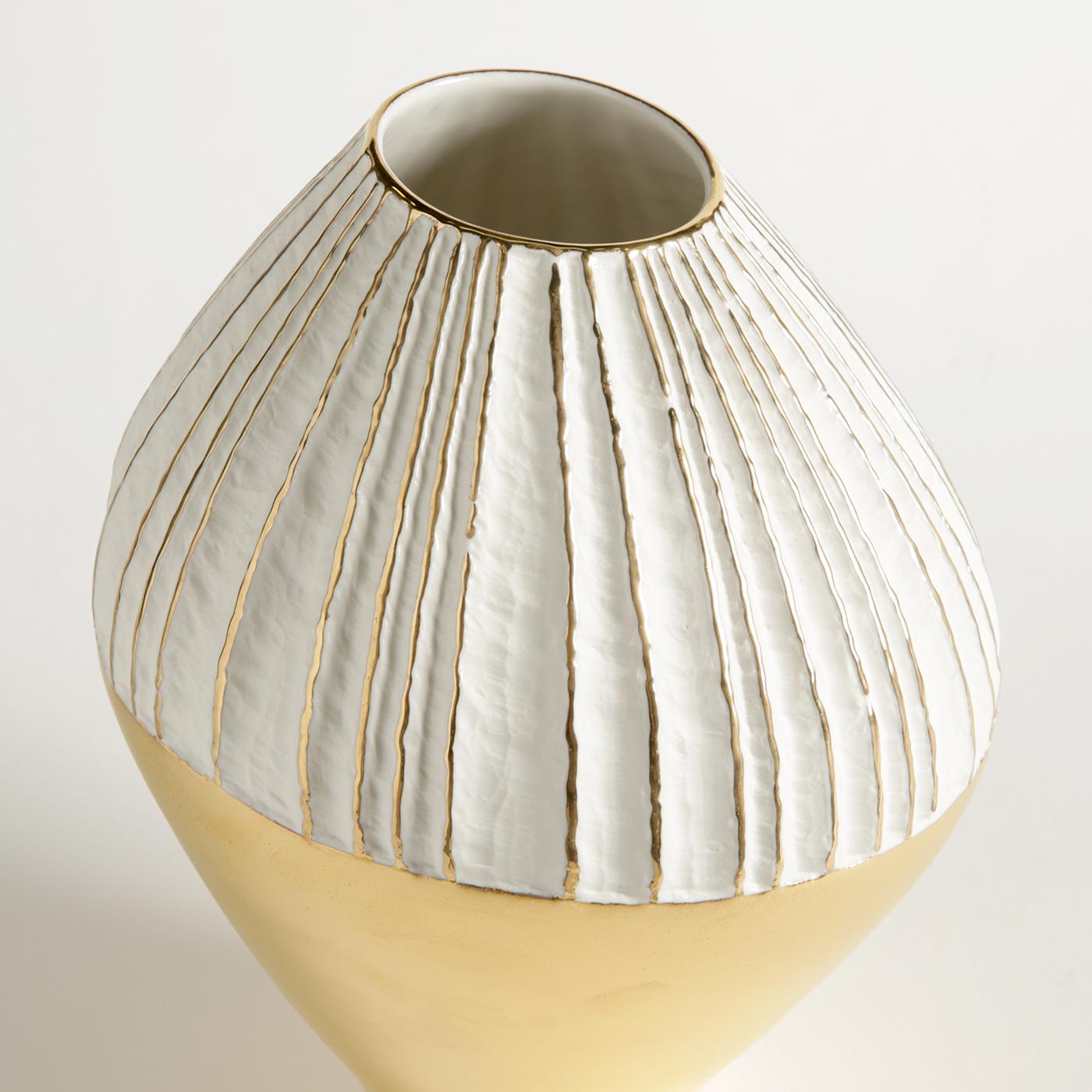 Antithesis Obliquus Vase In New Condition In Milan, IT