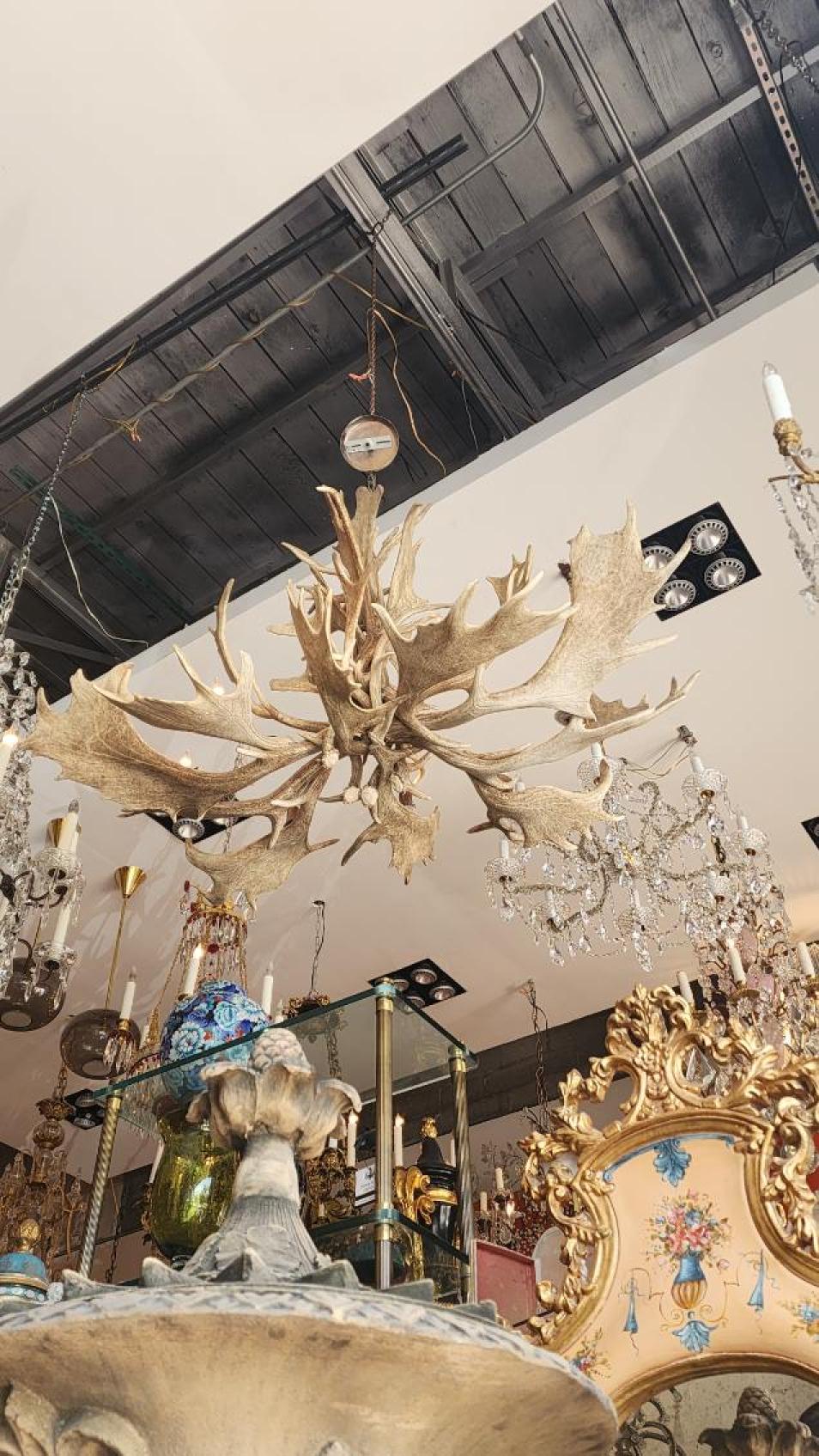 Araña de estilo americano Antler Cabin Latón en venta