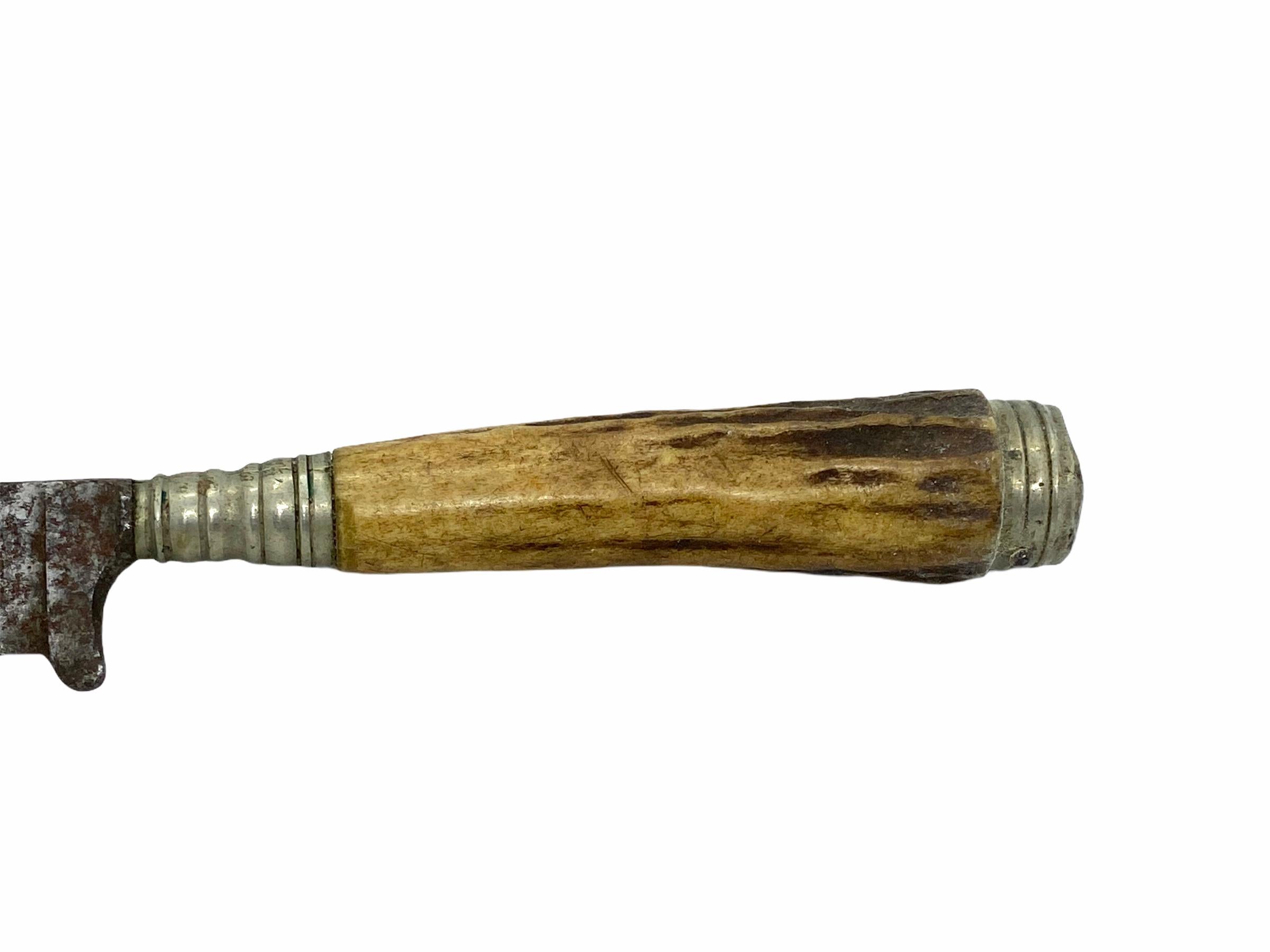 Cuchillo de hoja fija con mango de asta y funda de cuero Arte popular alemán antiguo en venta 1