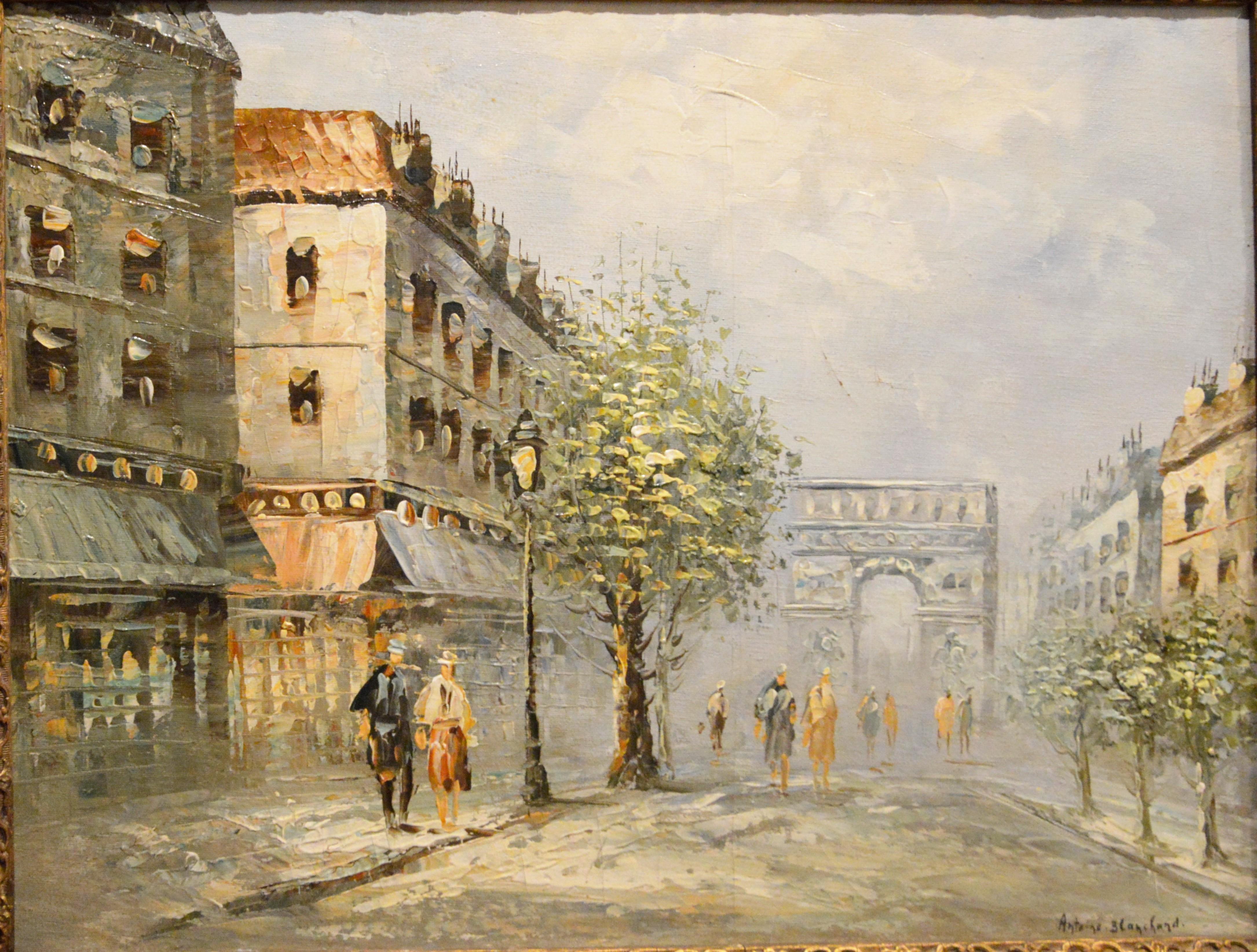 busy street in Paris im Angebot 7