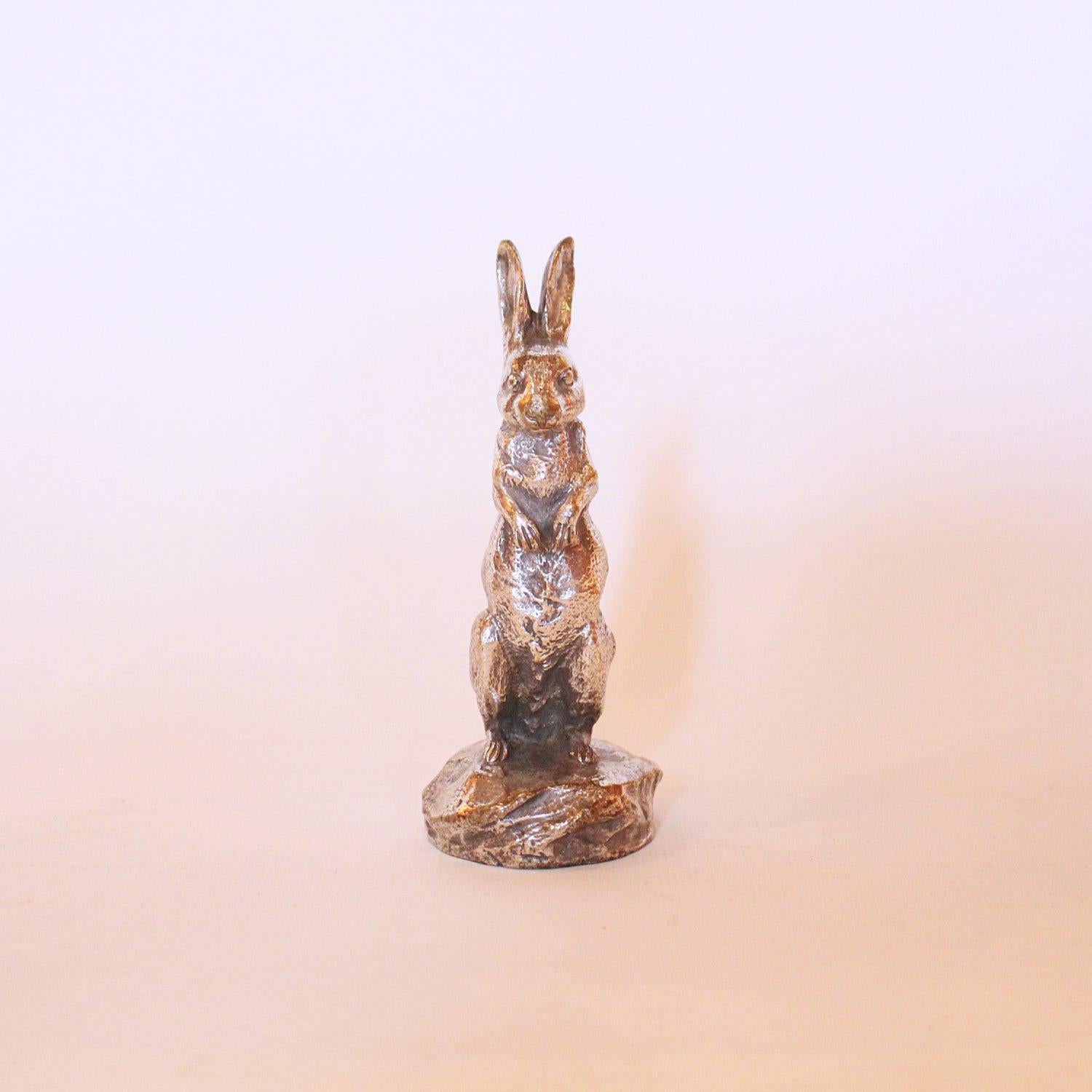 Lapin, silvered bronze car mascot in the form of a rabbit standing up on its hind legs. 
Signed Bofill to cast.



