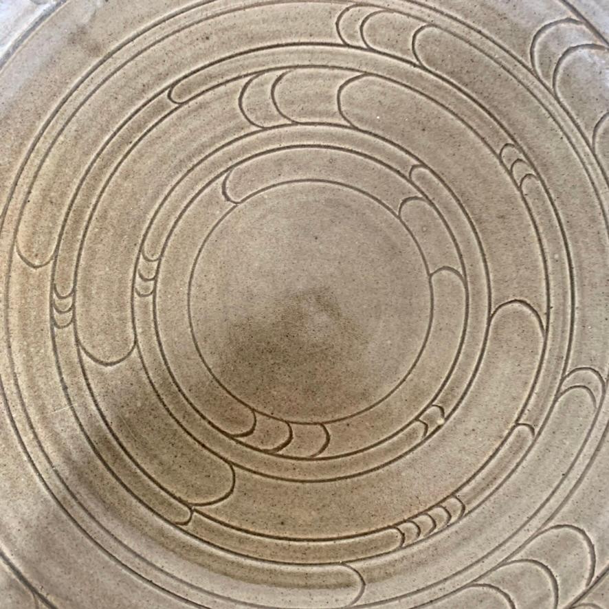 Grande piatto in ceramica Antoine de Vinck, 1980 circa, Belgio. in vendita 3