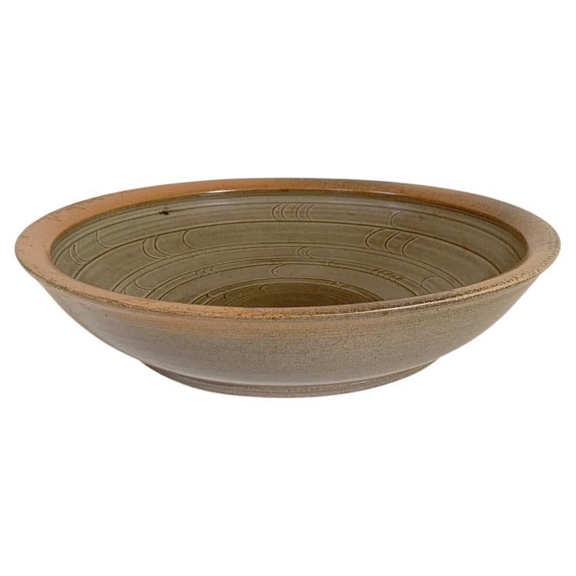 Grande piatto verde-beige di Antoine De Vinck, 1980 circa, Belgio.
Gres.
Dimensioni: 38 cm di diametro, 9 cm di altezza.
Originale in buone condizioni.
Tutti gli acquisti sono coperti dalla nostra garanzia di protezione dell'acquirente.
Questo