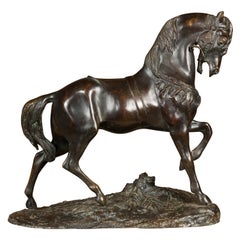 Antoine-Louis Barye Bronzeskulptur eines Pferdes mit erhobenem linken Fuß und dunkler Patina