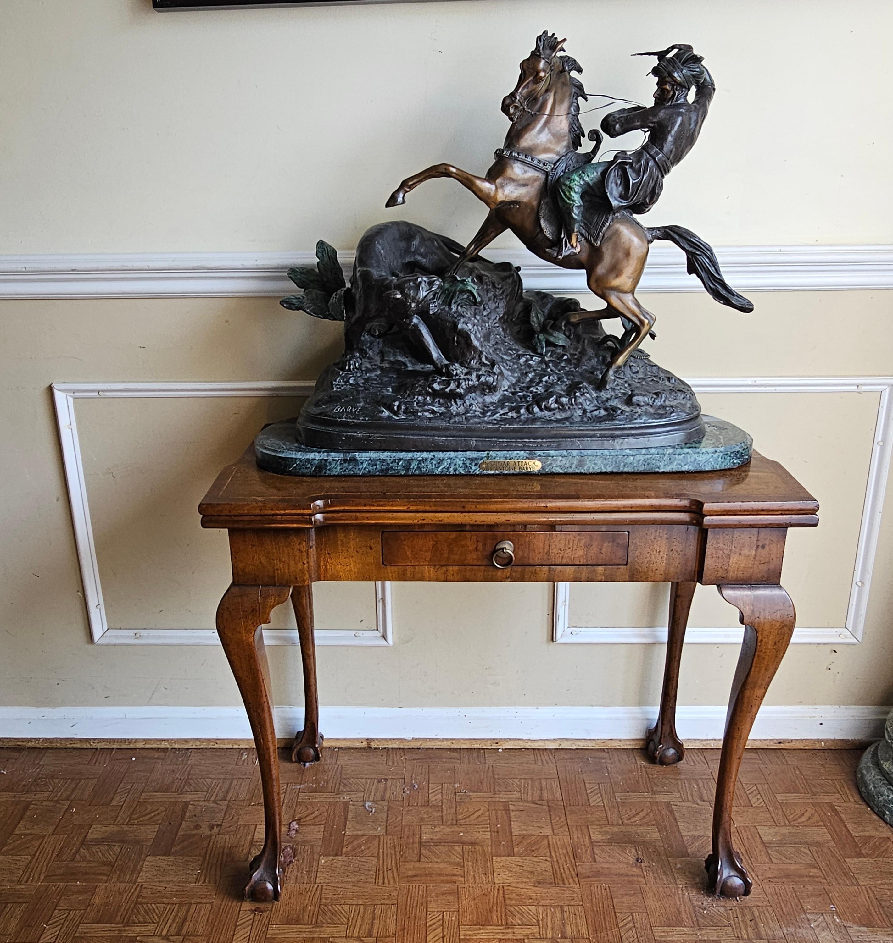 Antoine-Louis Barye (französisch 1796 - 1875), Cougar attackiert, Bronze auf Marmor gegossen im Angebot 3
