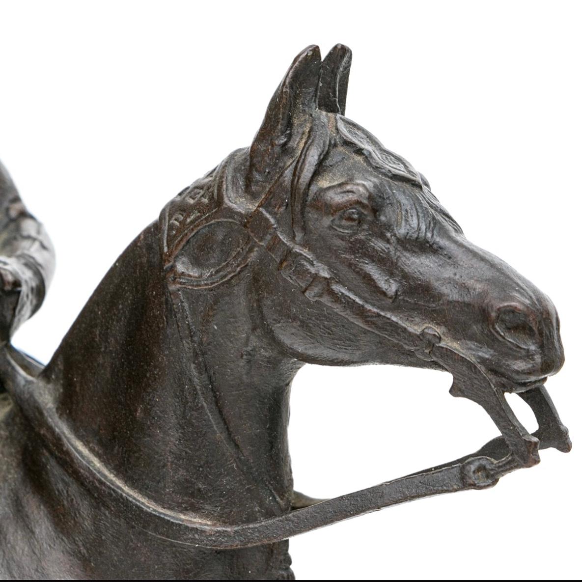 Antoine-Louis Barye (francese, 1796-1875) Guerrier du Caucase Figura in bronzo in vendita 2