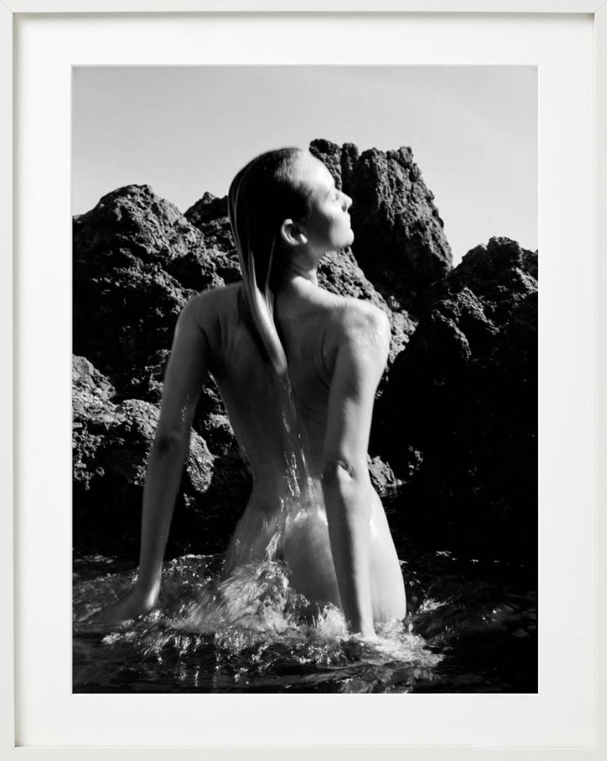 Diane Kruger II - portrait nu de la Celebrity star émergeant de la mer en vente 1