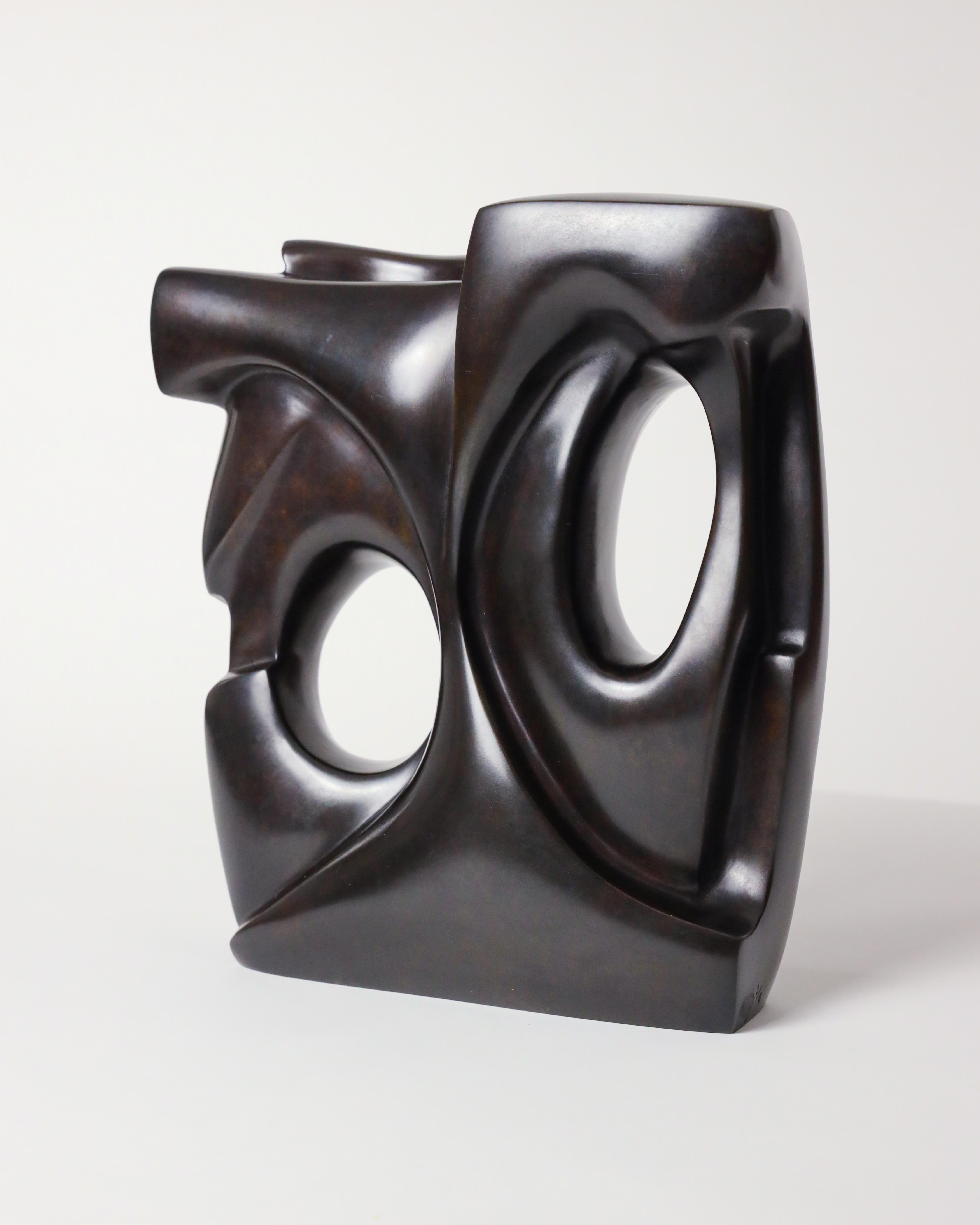 Brooklyn de Antoine Vidal - escultura abstracta de bronce, cuadrada