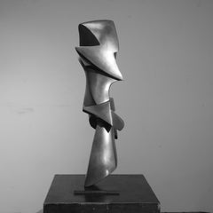 Huma by Antoine Vidal - abstract bronze sculpture, vertical