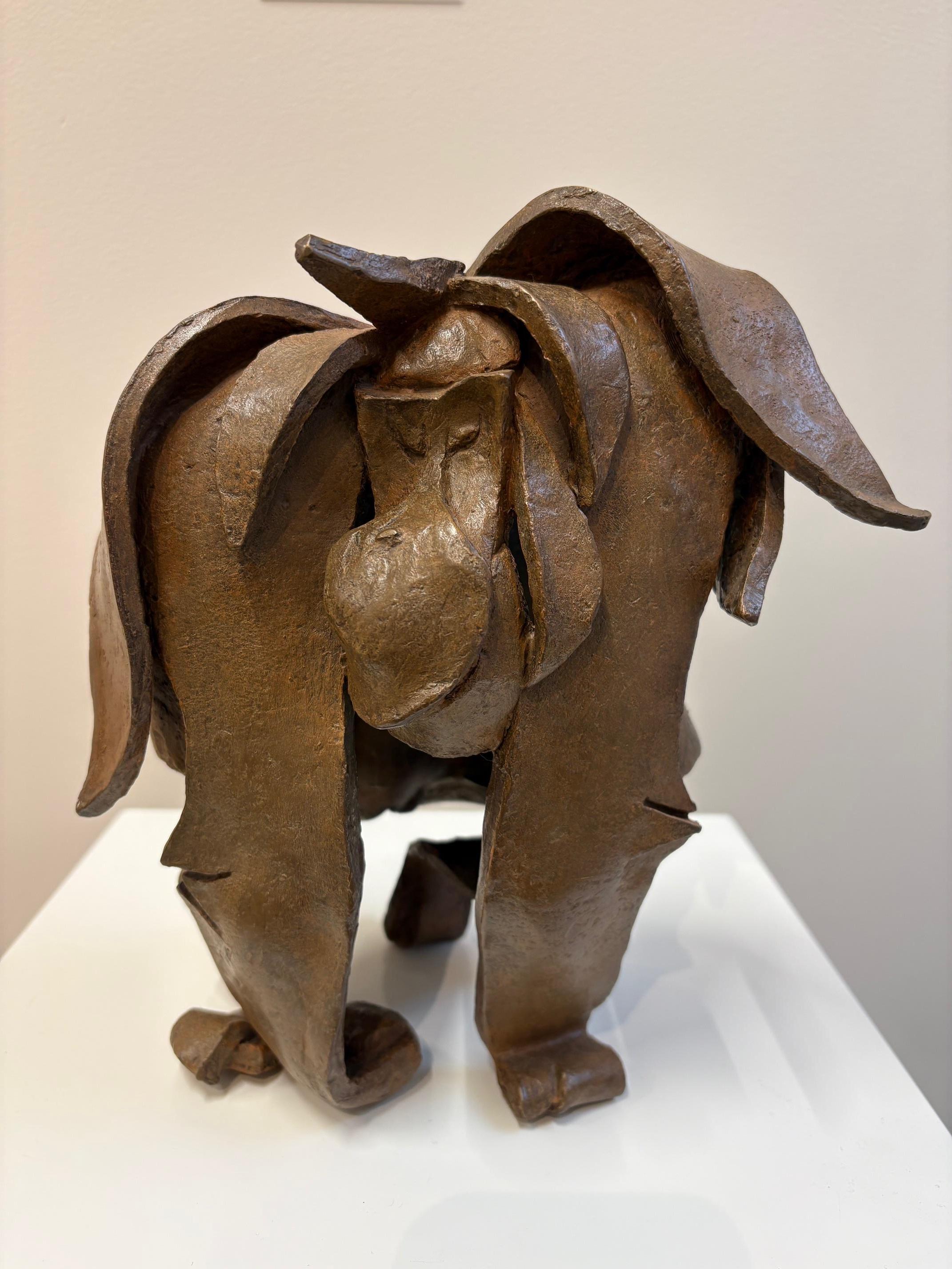 Antoinette Briet Figurative Sculpture - Orangutan - 21st Century bronze sculpture of a forest Ape