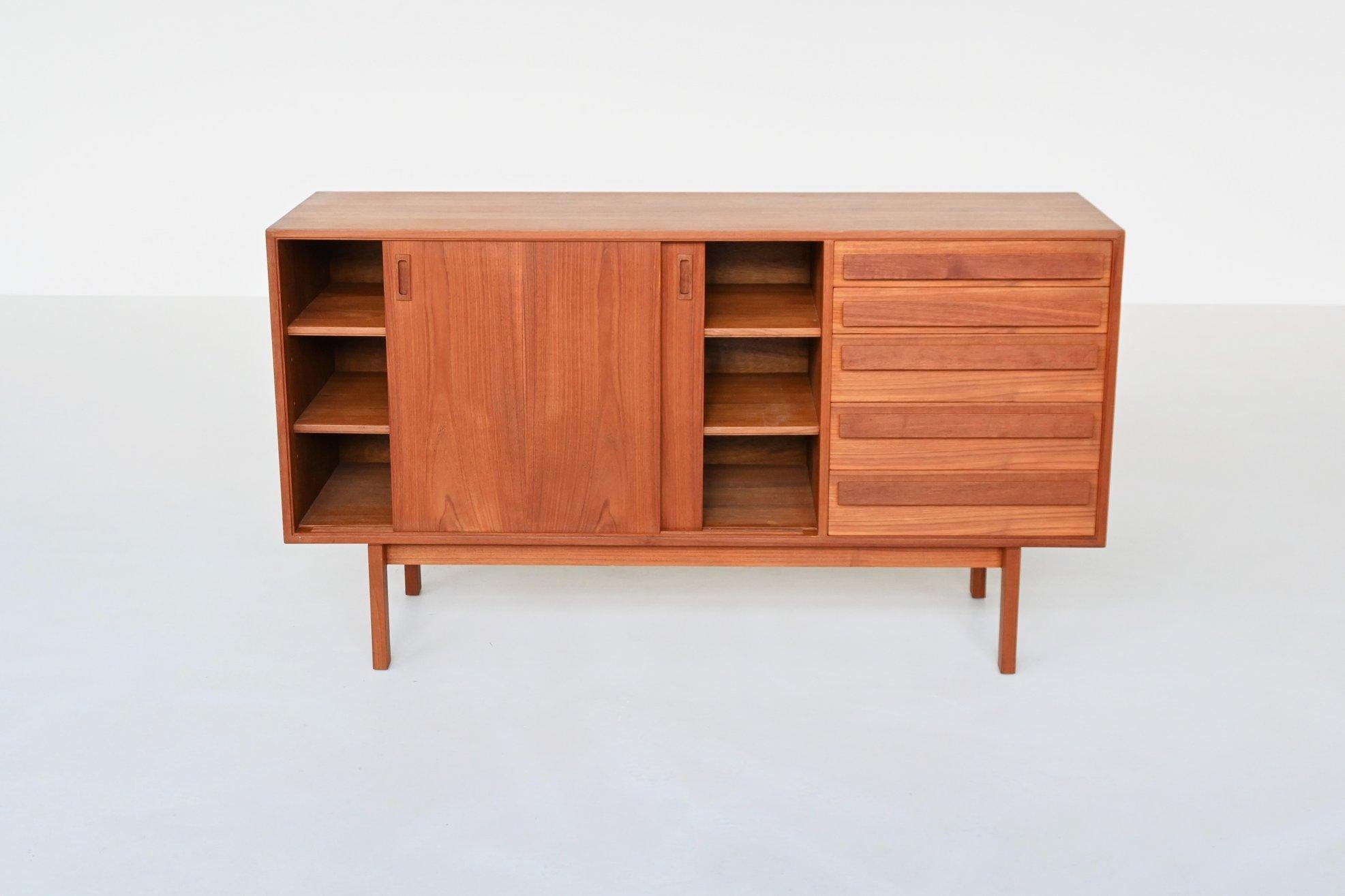 Anton Borg sideboard in teak Randers Mobelfabrik Denmark 1960 In Good Condition For Sale In Etten-Leur, NL