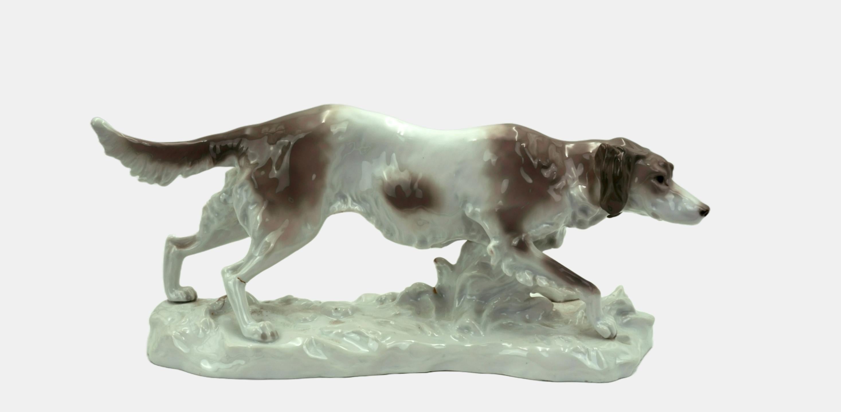 Anton Büschelberger Figurative Sculpture - Pointer / - The elegance of the hunting dog -