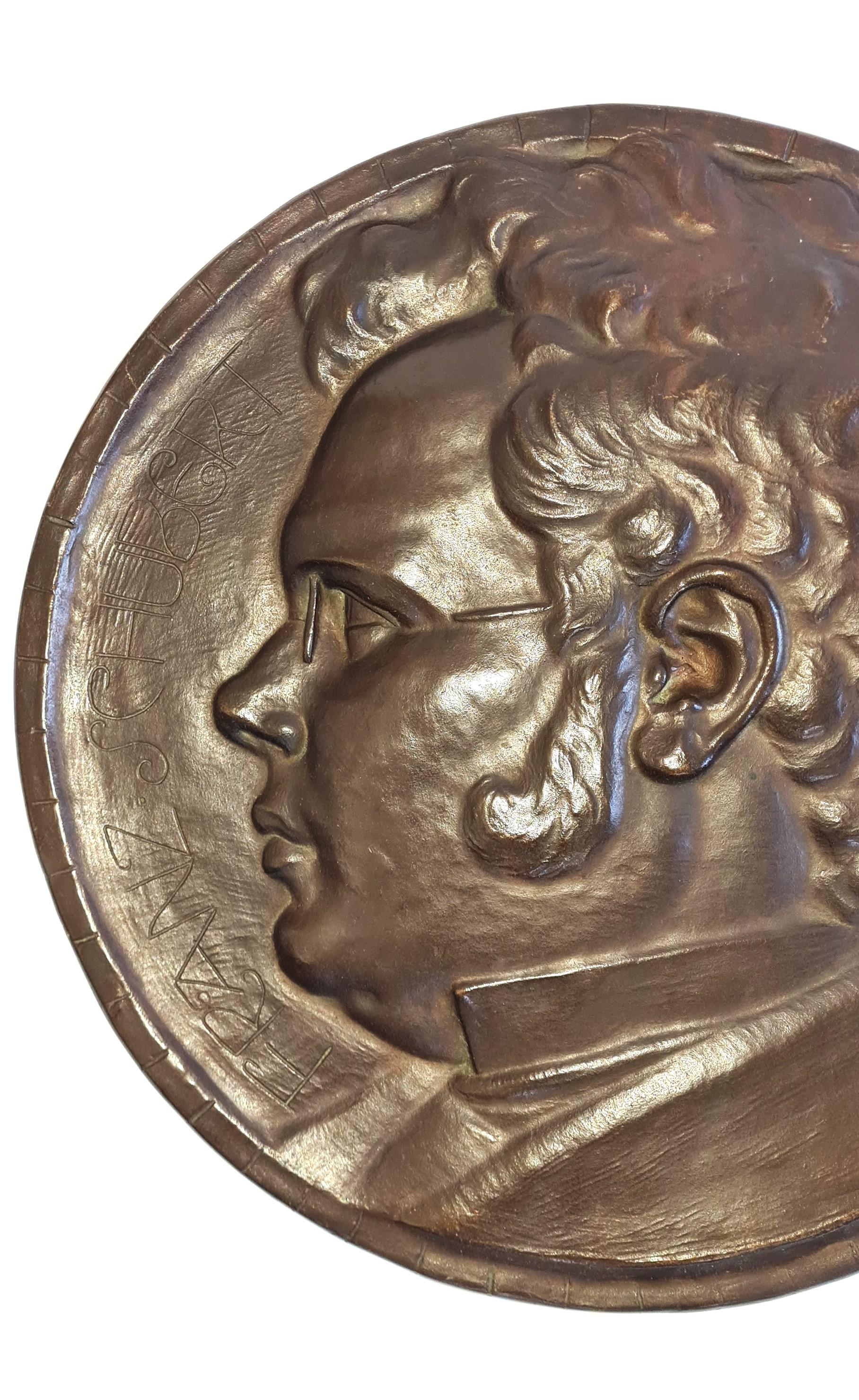 Fatto a mano Anton Grath: Rilievo in bronzo Jugenstil da 50 cm Franz Schubert in vendita