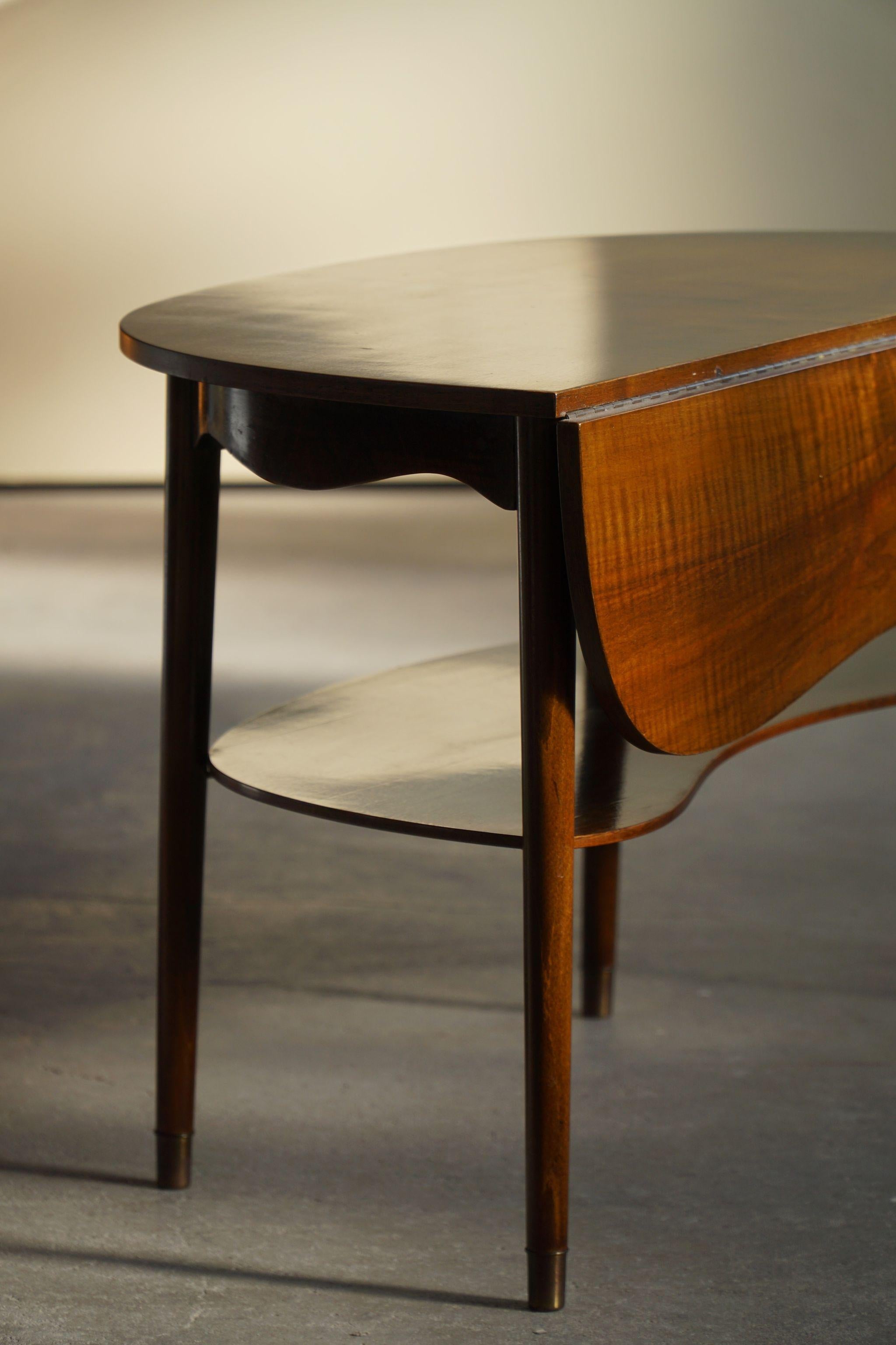 Anton Kildeberg, Classic Coffee Table in Walnut & Brass, Danish Modern, 1960s 8