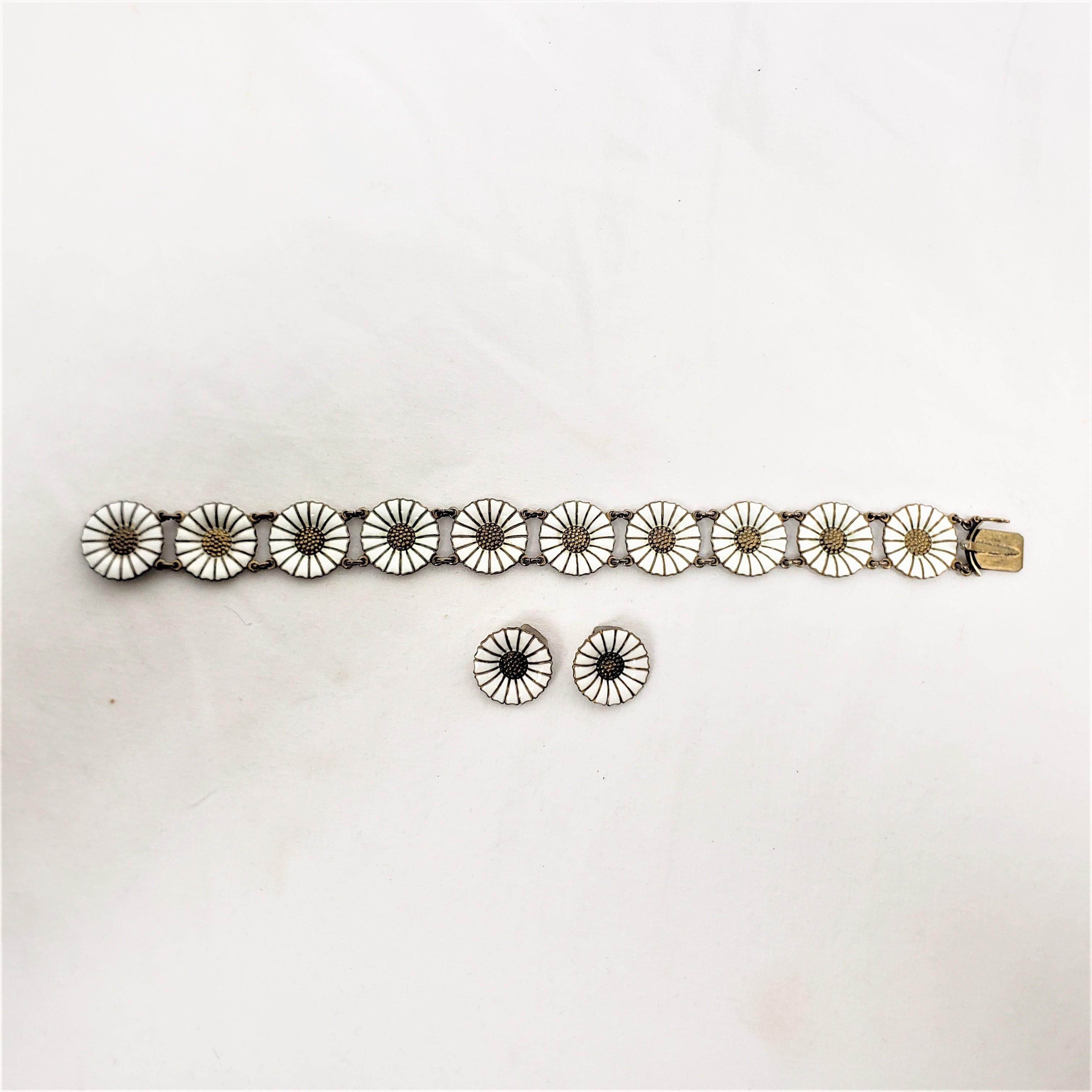 Anton Michelsen Dänisches Sterling & Emaille Stilisiertes Gänseblümchen-Armband & Ohrring Set (Moderne der Mitte des Jahrhunderts) im Angebot