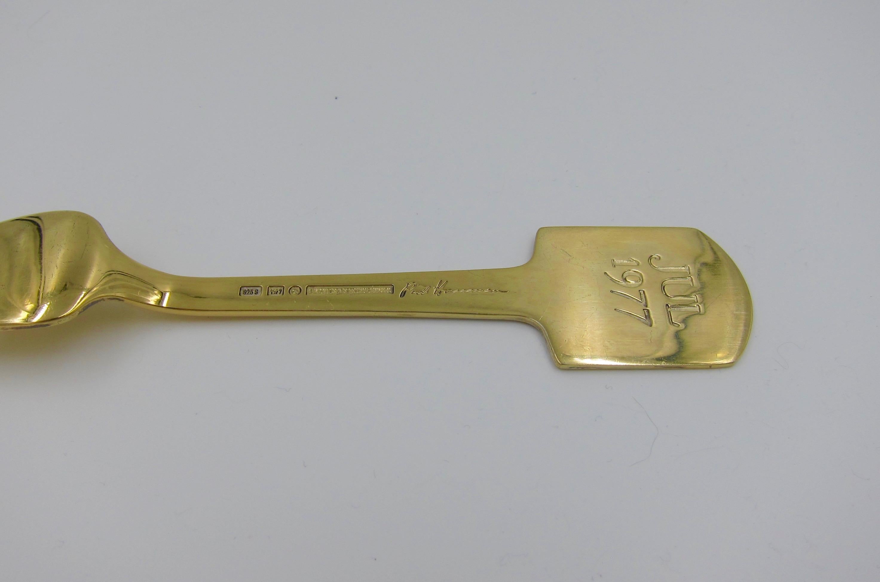 1977 Anton Michelsen Gilt Silver and Enamel Christmas Fork and Spoon Set For Sale 7