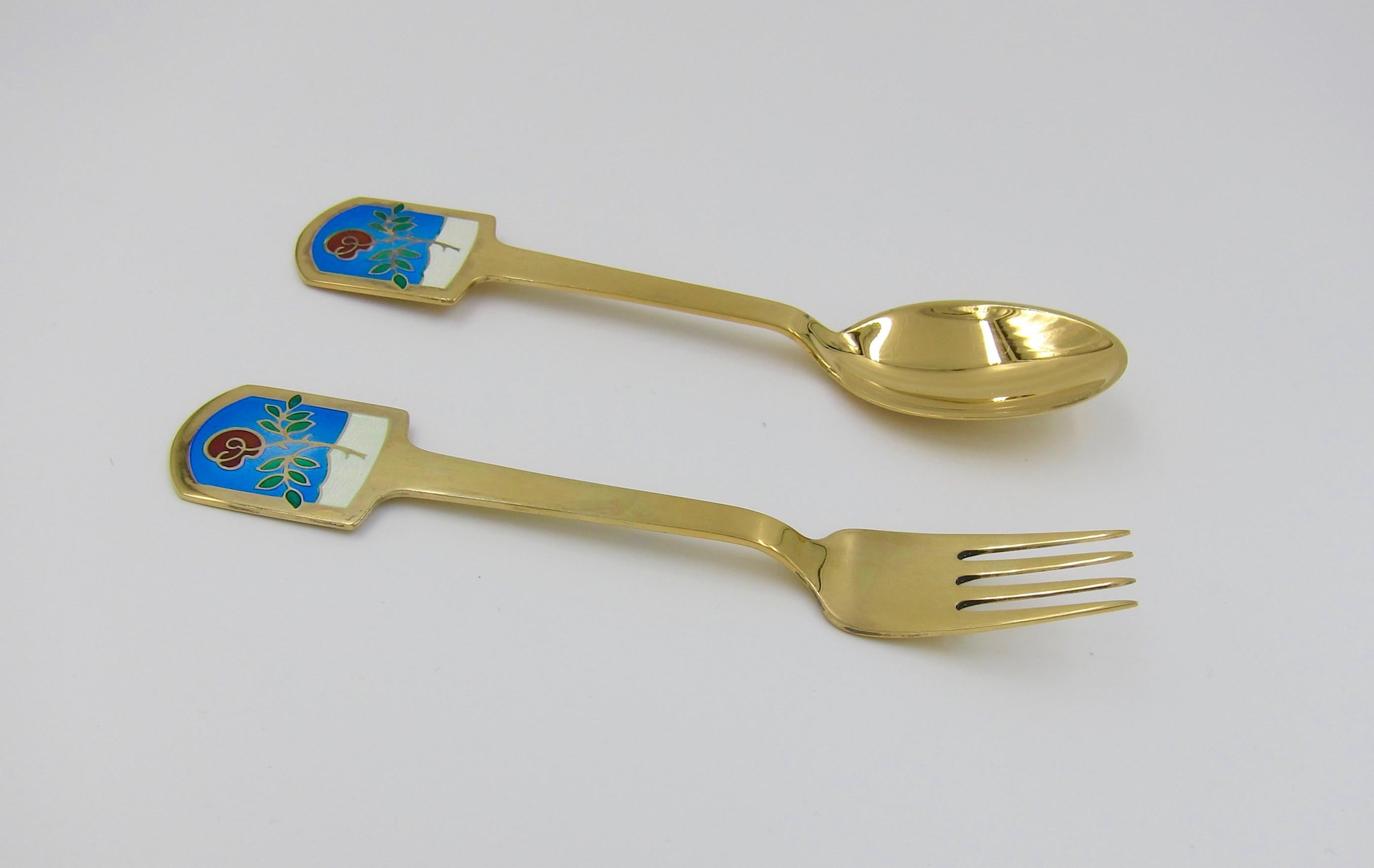 1977 Anton Michelsen Gilt Silver and Enamel Christmas Fork and Spoon Set In Good Condition For Sale In Los Angeles, CA