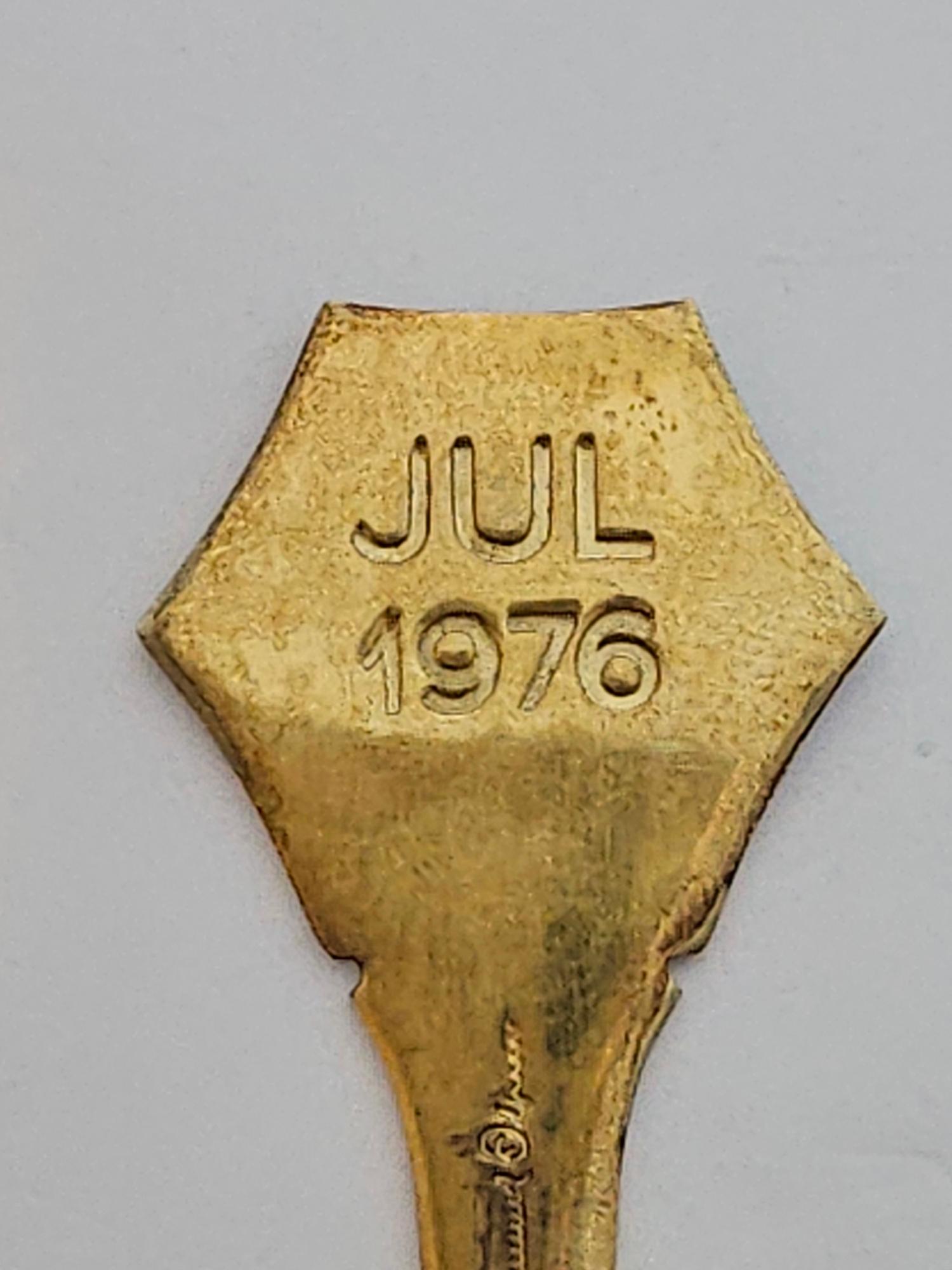 Cuillère de Noël en argent doré d'Anton Michelsen pour 1976 en vente 3