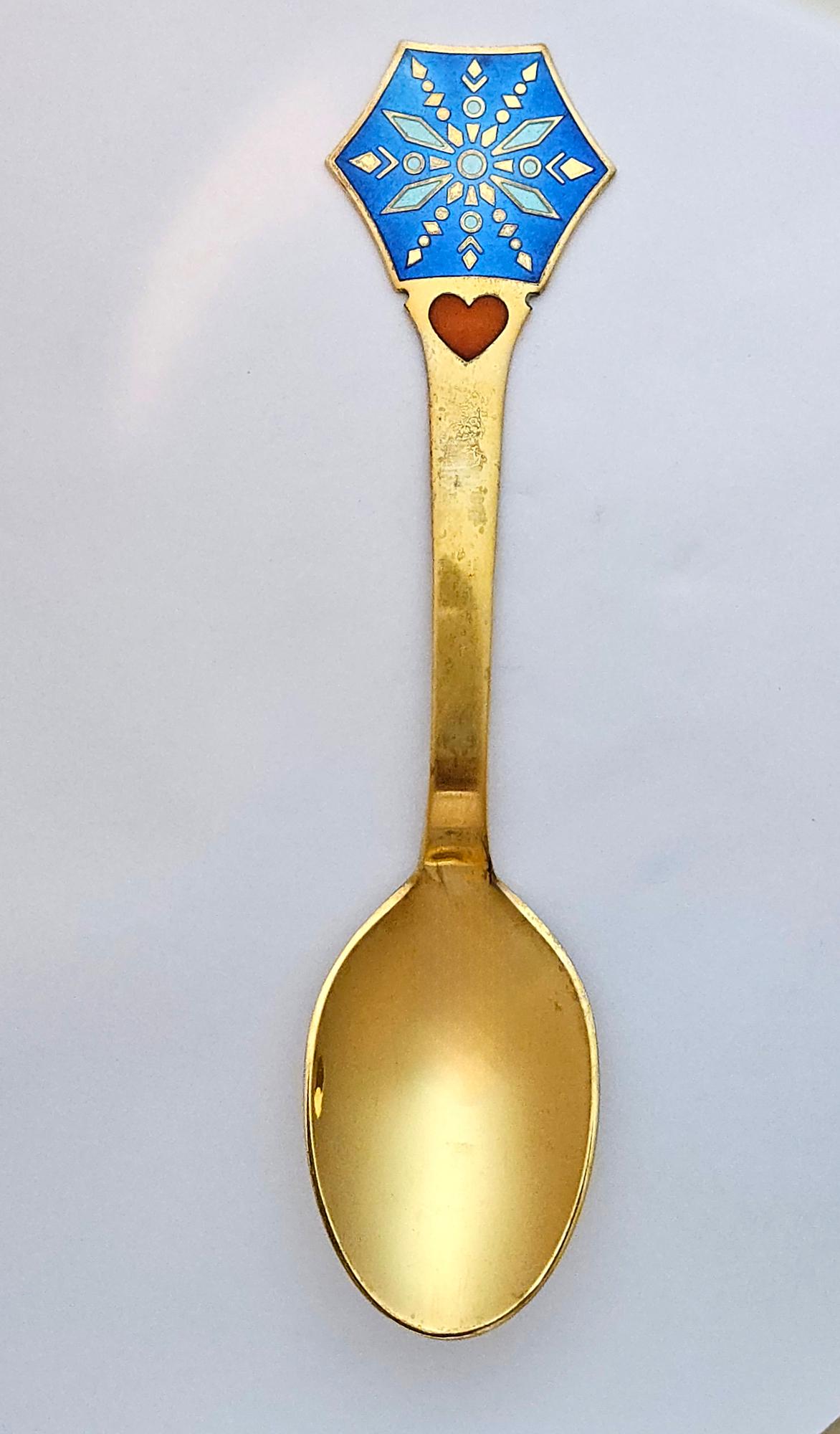 Danois Cuillère de Noël en argent doré d'Anton Michelsen pour 1976 en vente