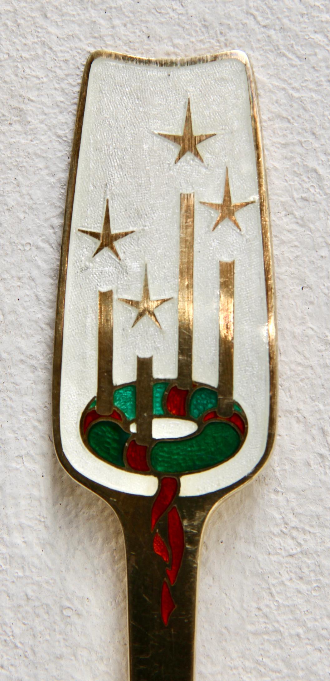 Anton Michelsen Cuchara danesa de mediados de siglo de plata de ley chapada en oro y esmaltada 1949 en Bueno estado para la venta en Landau an der Isar, Bayern