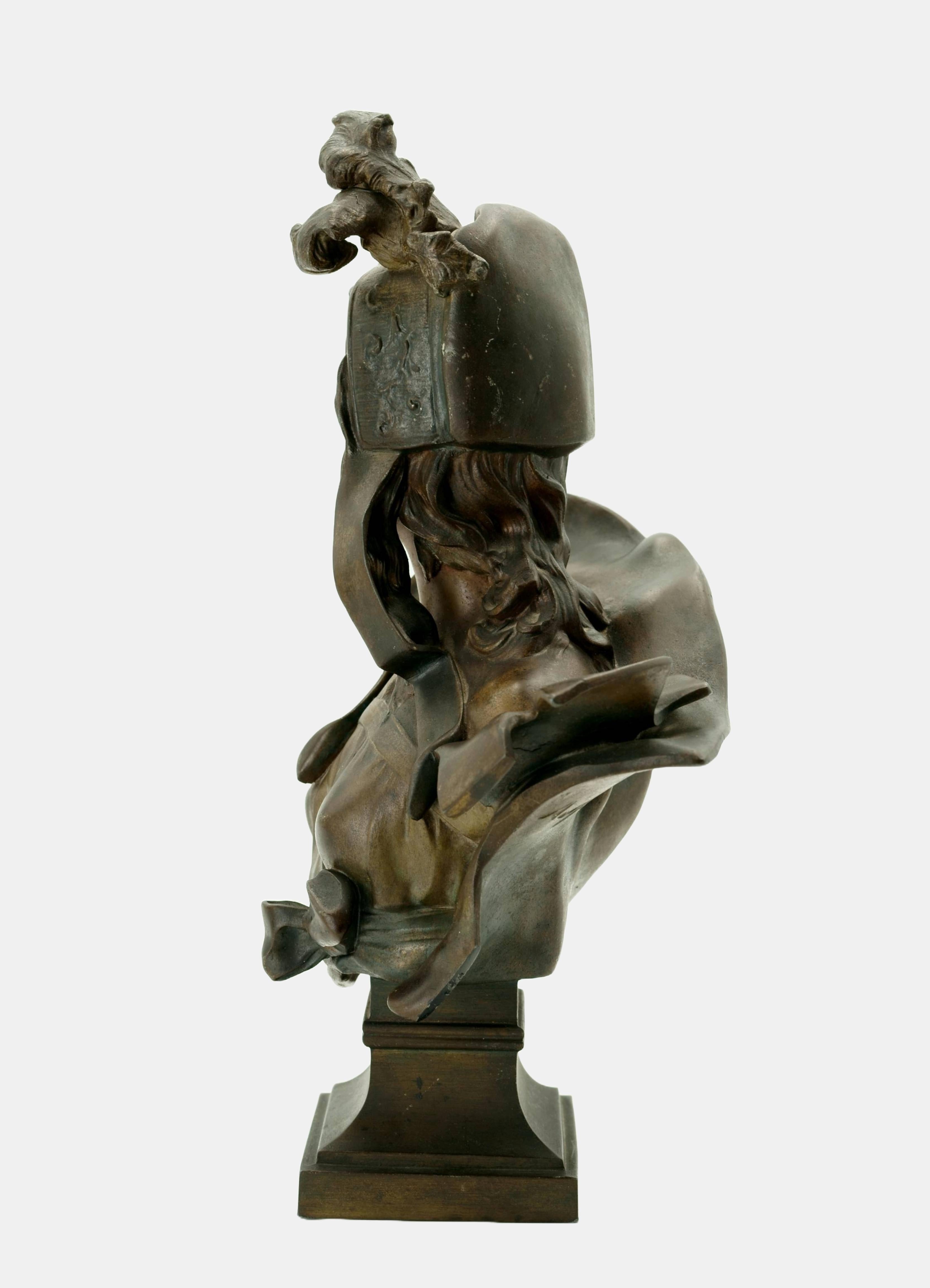 Buste of a young woman / - The Opulence of Beauty - - Or Figurative Sculpture par Anton Nelson