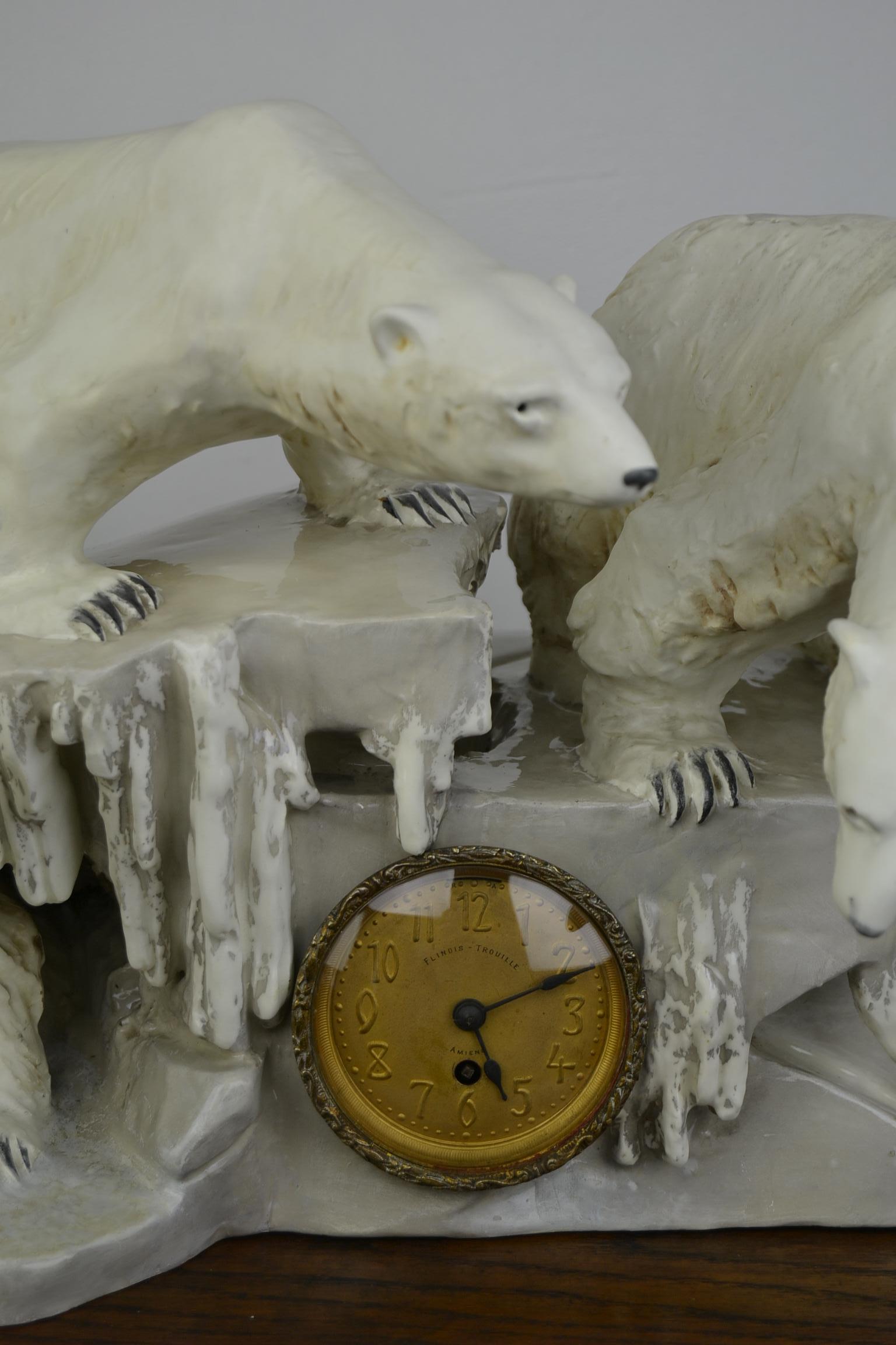 Art nouveau Statue d'ours polaire Anton Puchegger avec horloge, début du 20e siècle en vente