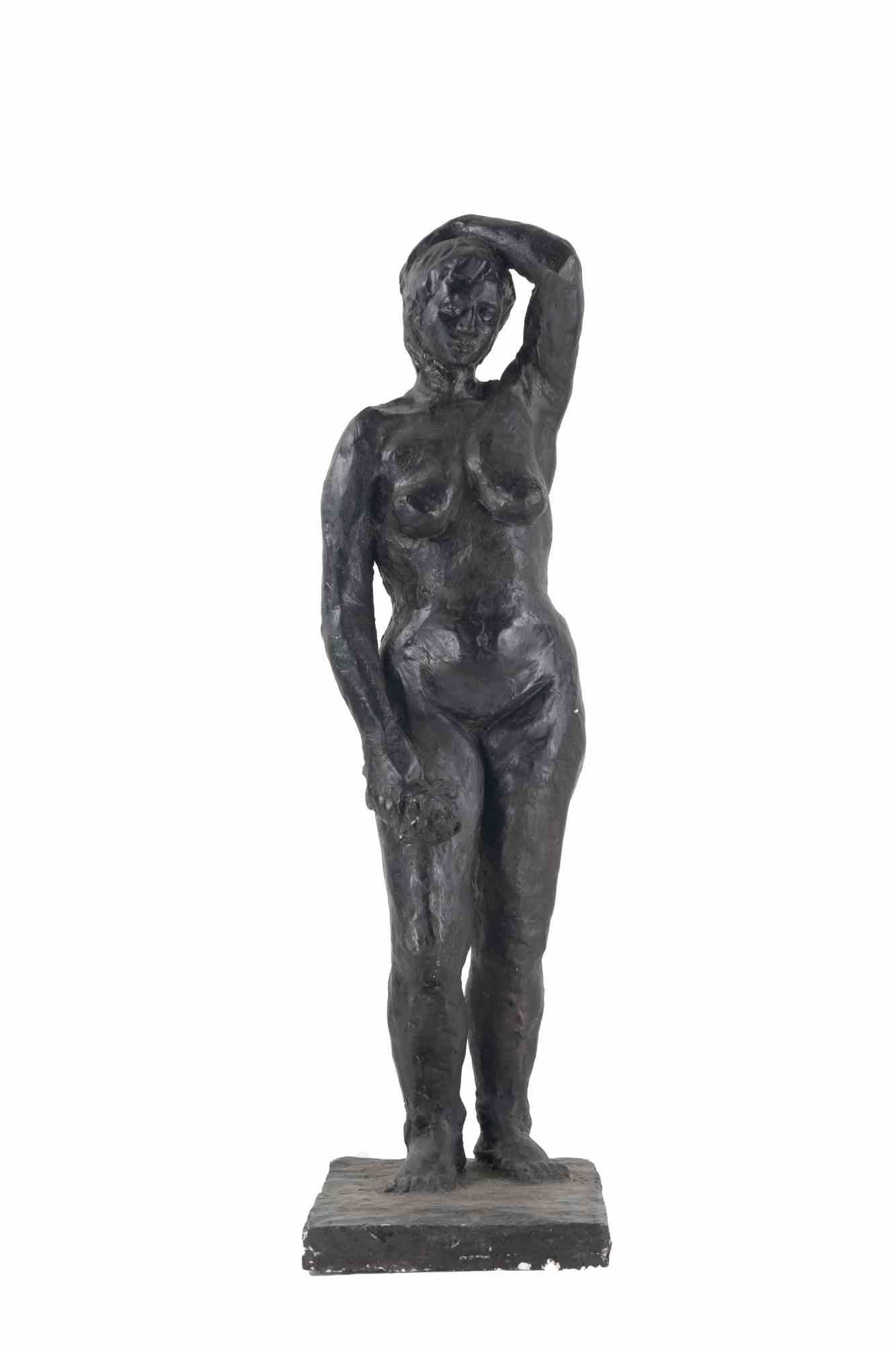 Nude of Woman - Sculpture by Anton Russev - 1960s For Sale 1